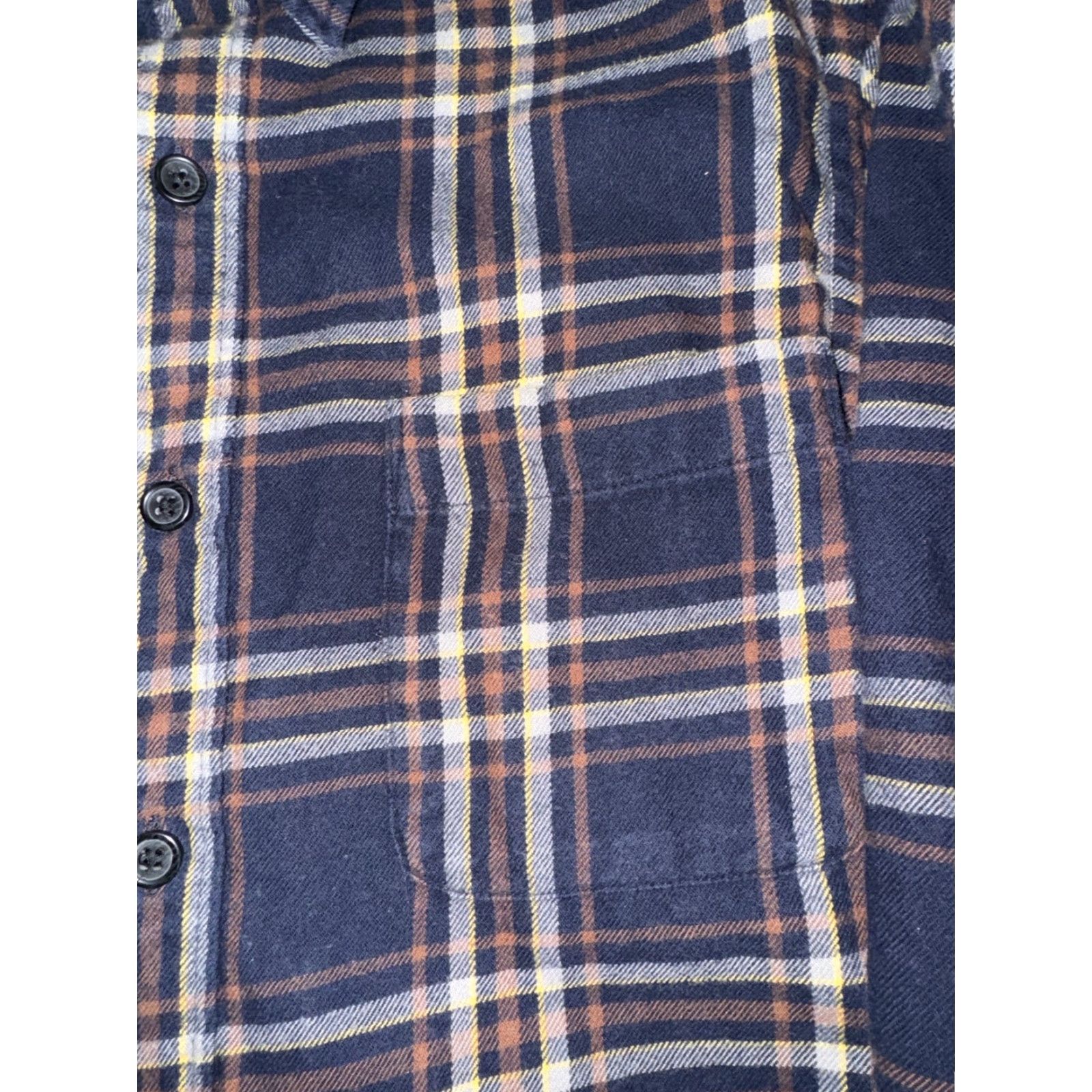 Uniqlo Uniqlo Plaid Flannel Button-Up Navy Blue Small Size US S / EU 44-46 / 1 - 2 Thumbnail