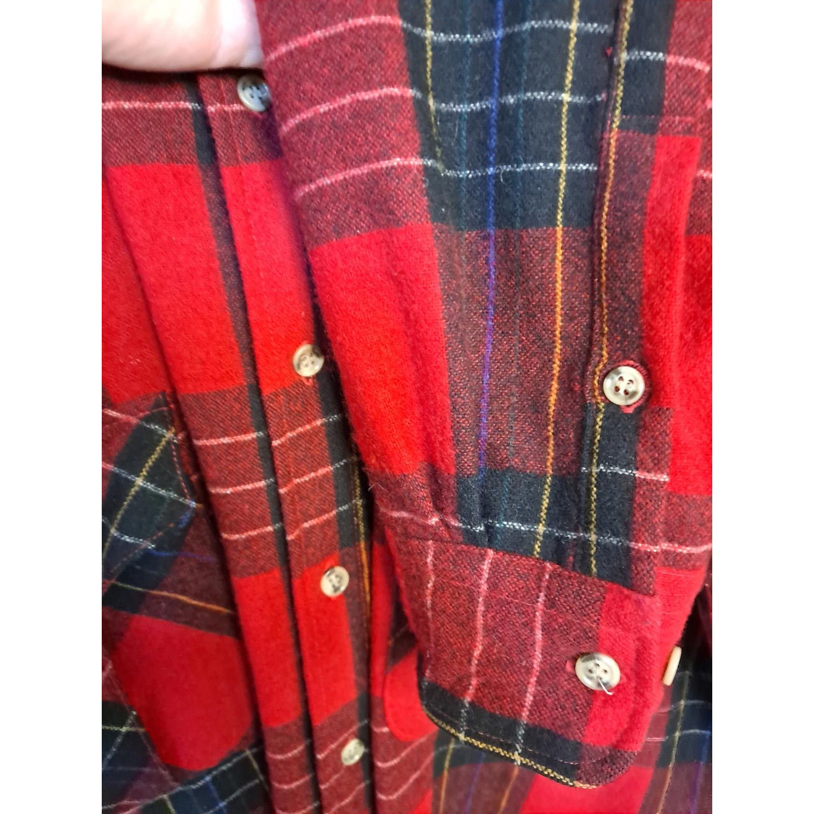 Eddie Bauer Eddie Bauer Red and Black Flannel 100% Wool Size Large Size US L / EU 52-54 / 3 - 3 Thumbnail