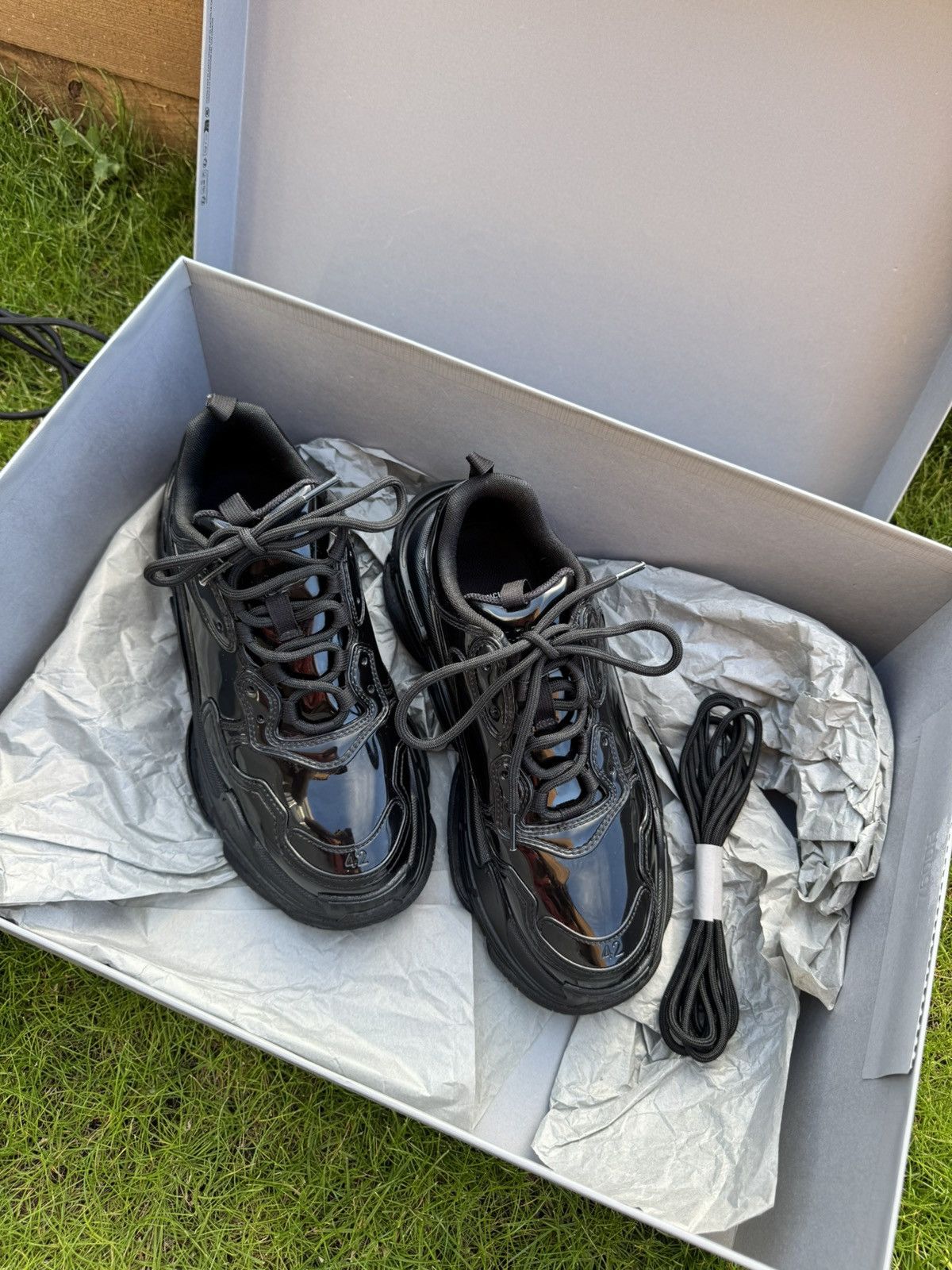 Balenciaga Balenciaga Triple S Patent Leather Black EU 42 UK 8 US 9 Size US 9 / EU 42 - 1 Thumbnail