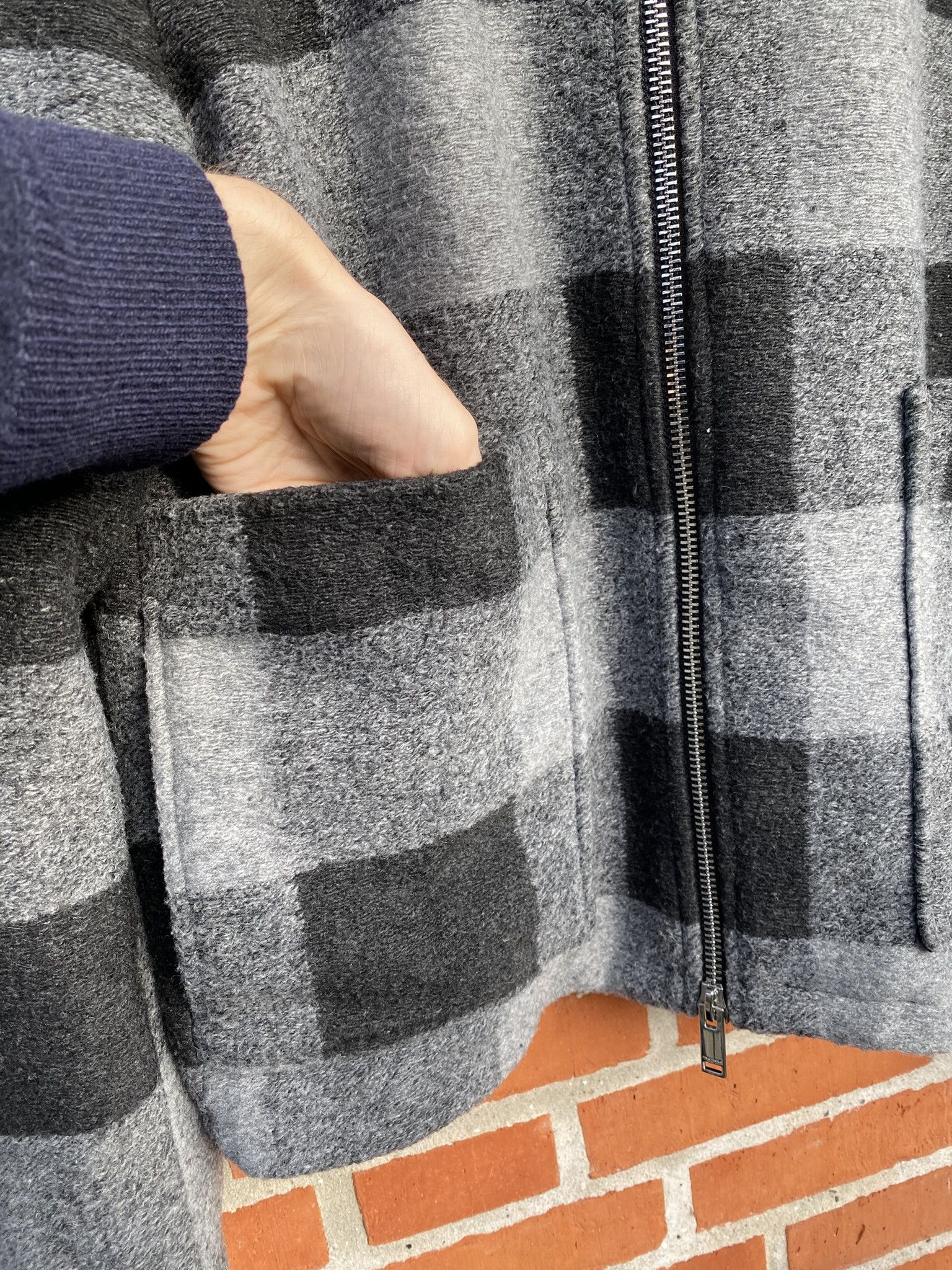 Acne Studios $810 - 50/L - Zip Boxy Jacket - Black/Grey Check Size US L / EU 52-54 / 3 - 7 Thumbnail