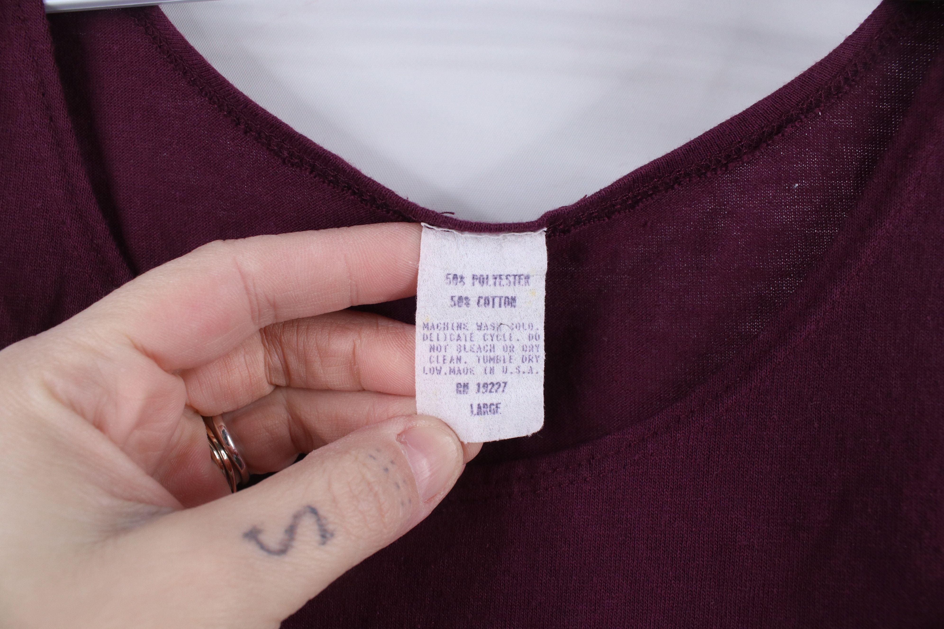 Vintage Vintage 90s Streetwear Blank Tank Top T-Shirt Purple USA Size L / US 10 / IT 46 - 4 Thumbnail