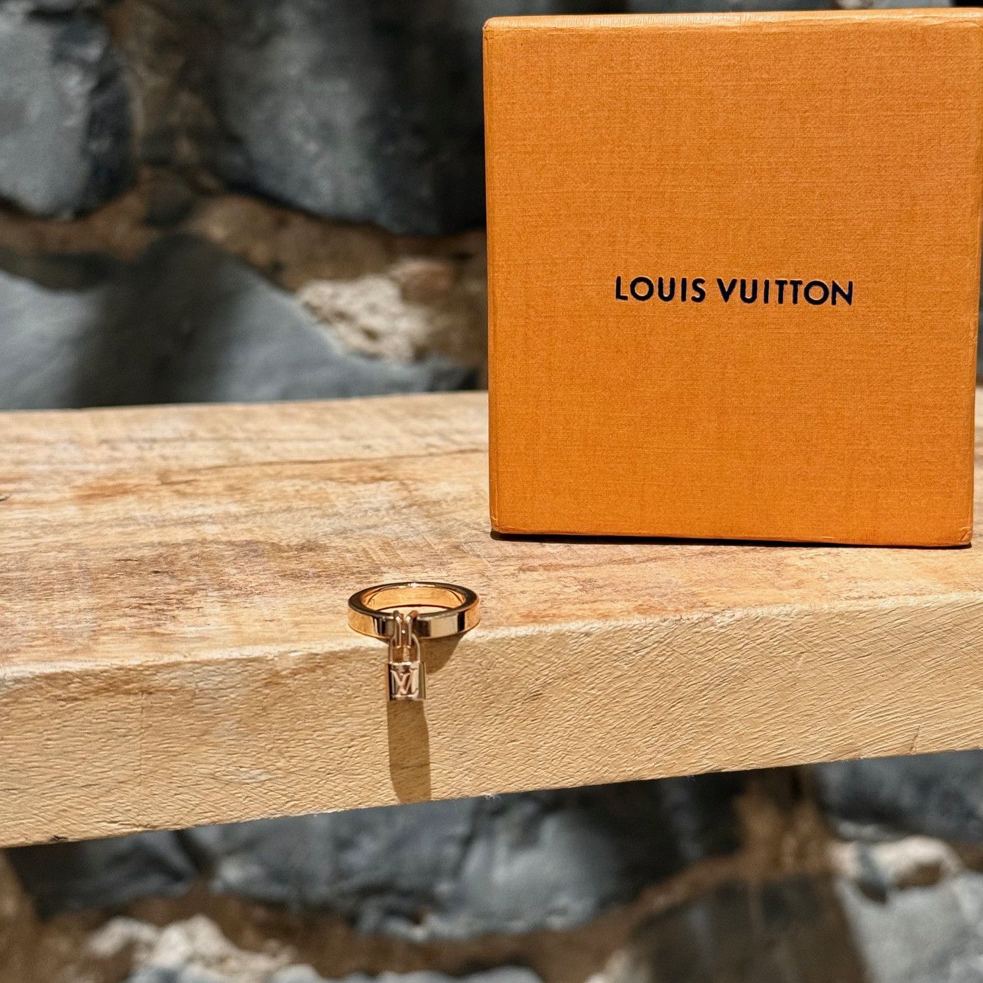 Louis Vuitton Louis Vuitton 18k Rose Gold Berg Lockit Ring - EU 49 / US 5 Size ONE SIZE - 1 Thumbnail
