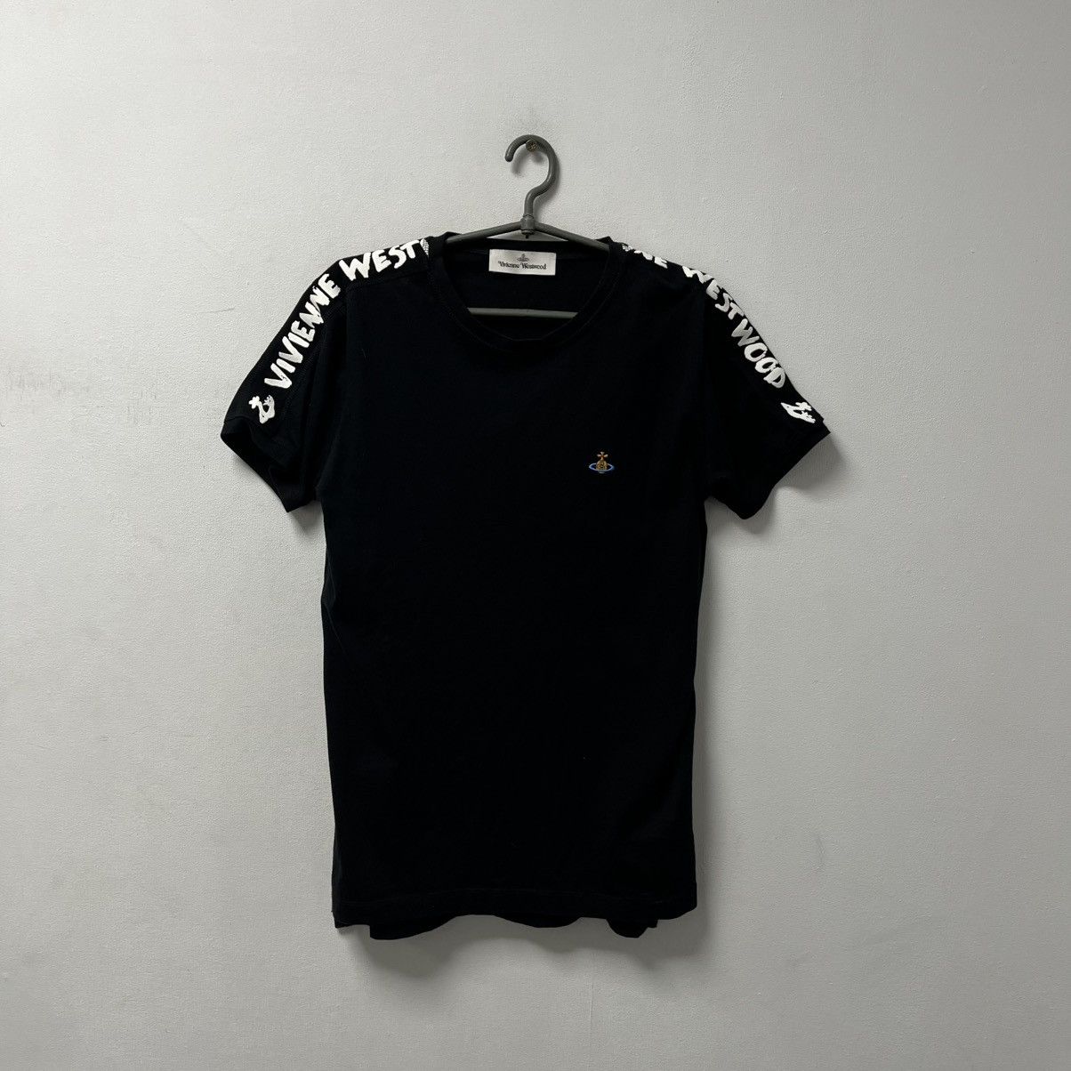 Vivienne Westwood Vivienne Westwood T-Shirt Orb Logo Black Size US M / EU 48-50 / 2 - 1 Thumbnail