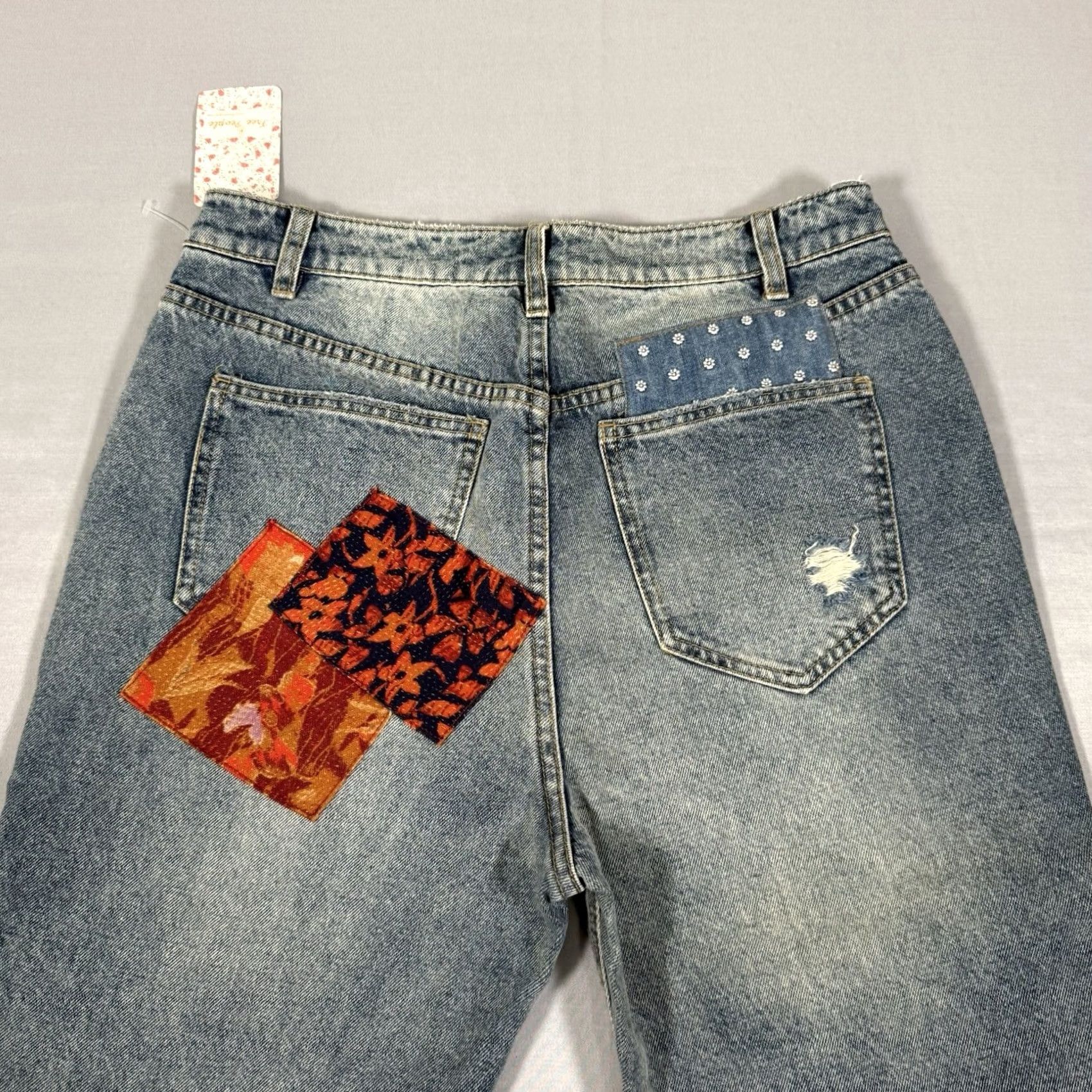 Free People Free People Jeans Womens 30 Patchwork Floral Orange Blossom Bootcut Hippie Boho Jeans Women 30 Blue Floral Patchwork Distressed 5-Pocket Rise High Size 30" / US 8 / IT 44 - 6 Thumbnail