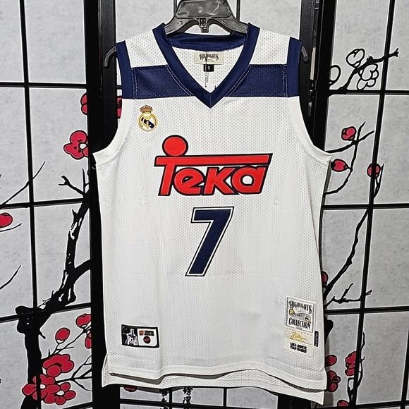 Other Luka Doncic Teka Jersey Team Madrid Basketball Small NWT Size US S / EU 44-46 / 1 - 1 Thumbnail