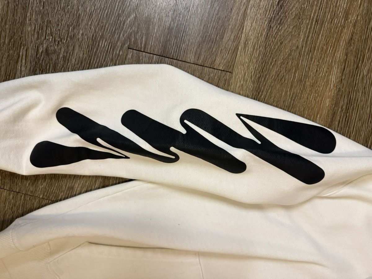 Off-White Off white hoodie in white NY exclusive Size US M / EU 48-50 / 2 - 3 Thumbnail