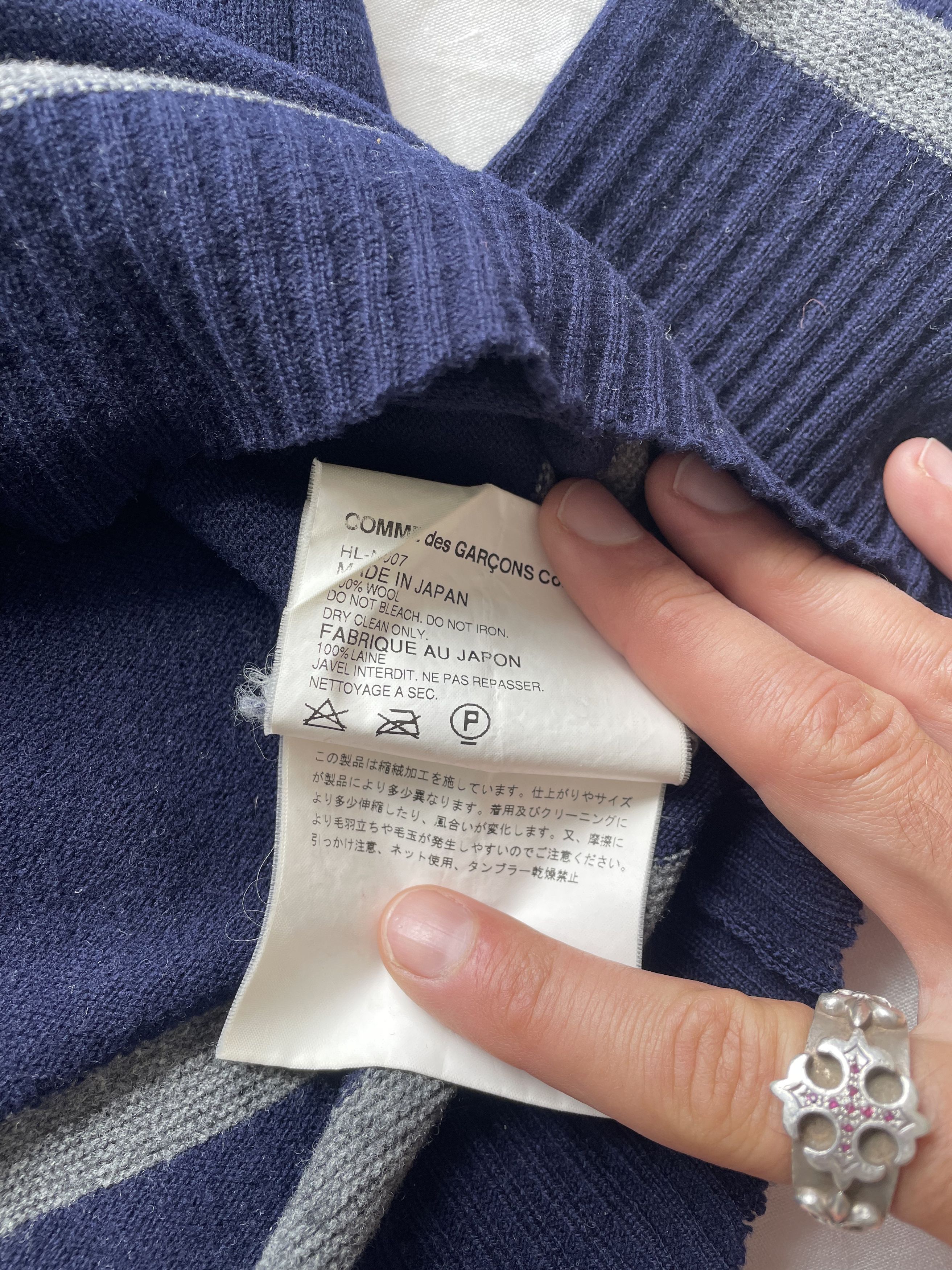 Comme des Garcons Comme des Garçons AD2013 Wool V-Neck Knit Size US M / EU 48-50 / 2 - 5 Thumbnail