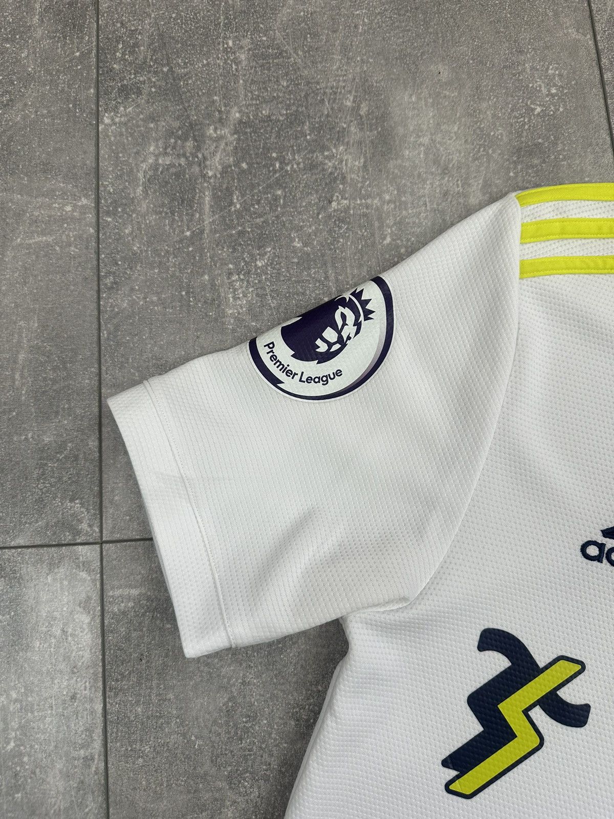 Adidas Adidas Leeds United 2021Home Soccer Jersey Premier League Size US XS / EU 42 / 0 - 5 Thumbnail