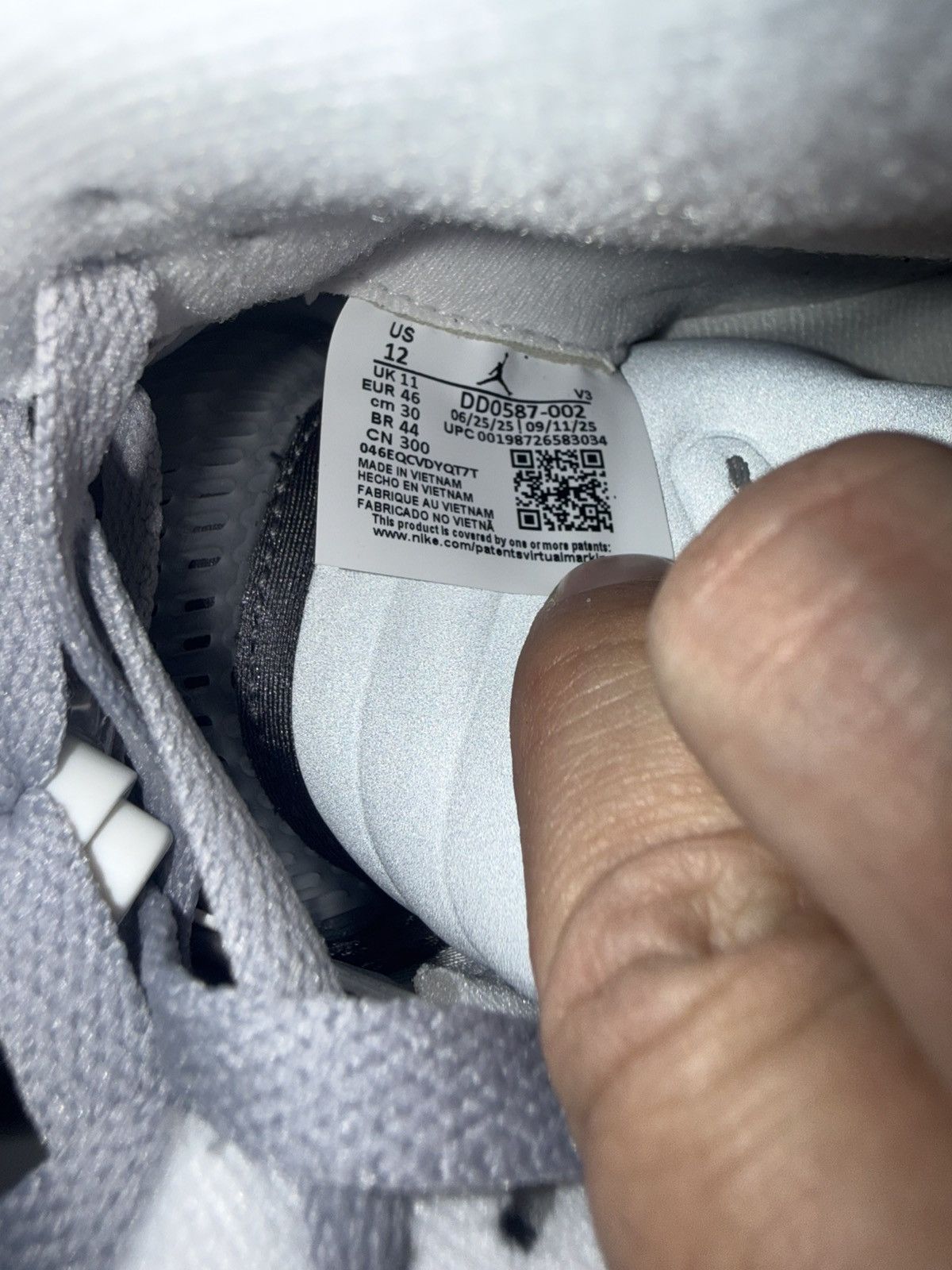 Jordan Brand Brand New Jordan 5 Wolf Grey size 12 US In Hand Ships Today Size US 12 / EU 45 - 7 Thumbnail