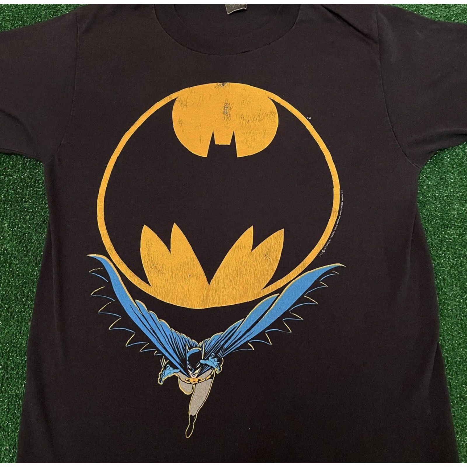 DC Comics VINTAGE Batman DC Comics Cartoon Rare Shirt Mens Size L Black 90s 1988 1990s Batman DC Comics Mens Shirt Size US L / EU 52-54 / 3 - 4 Thumbnail