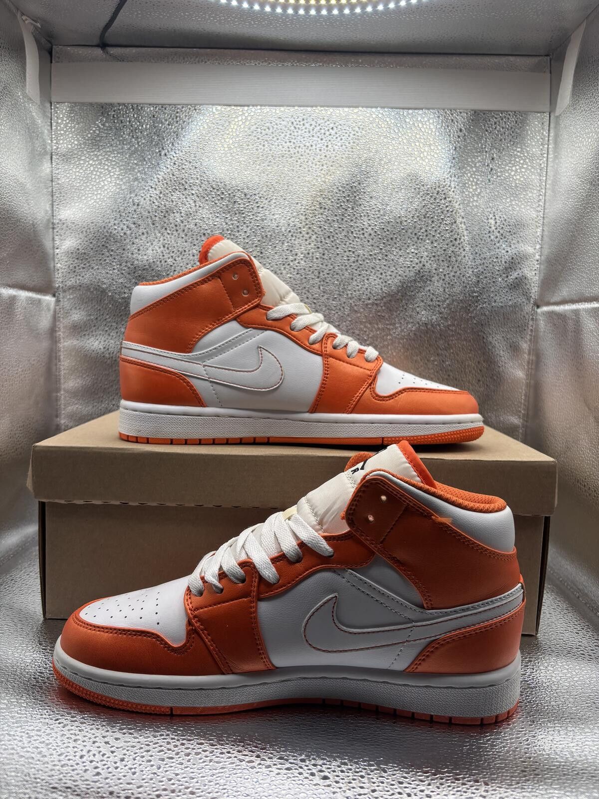 Jordan Brand Air Jordan 1 mid metallic orange Size US 7 / EU 40 - 5 Thumbnail