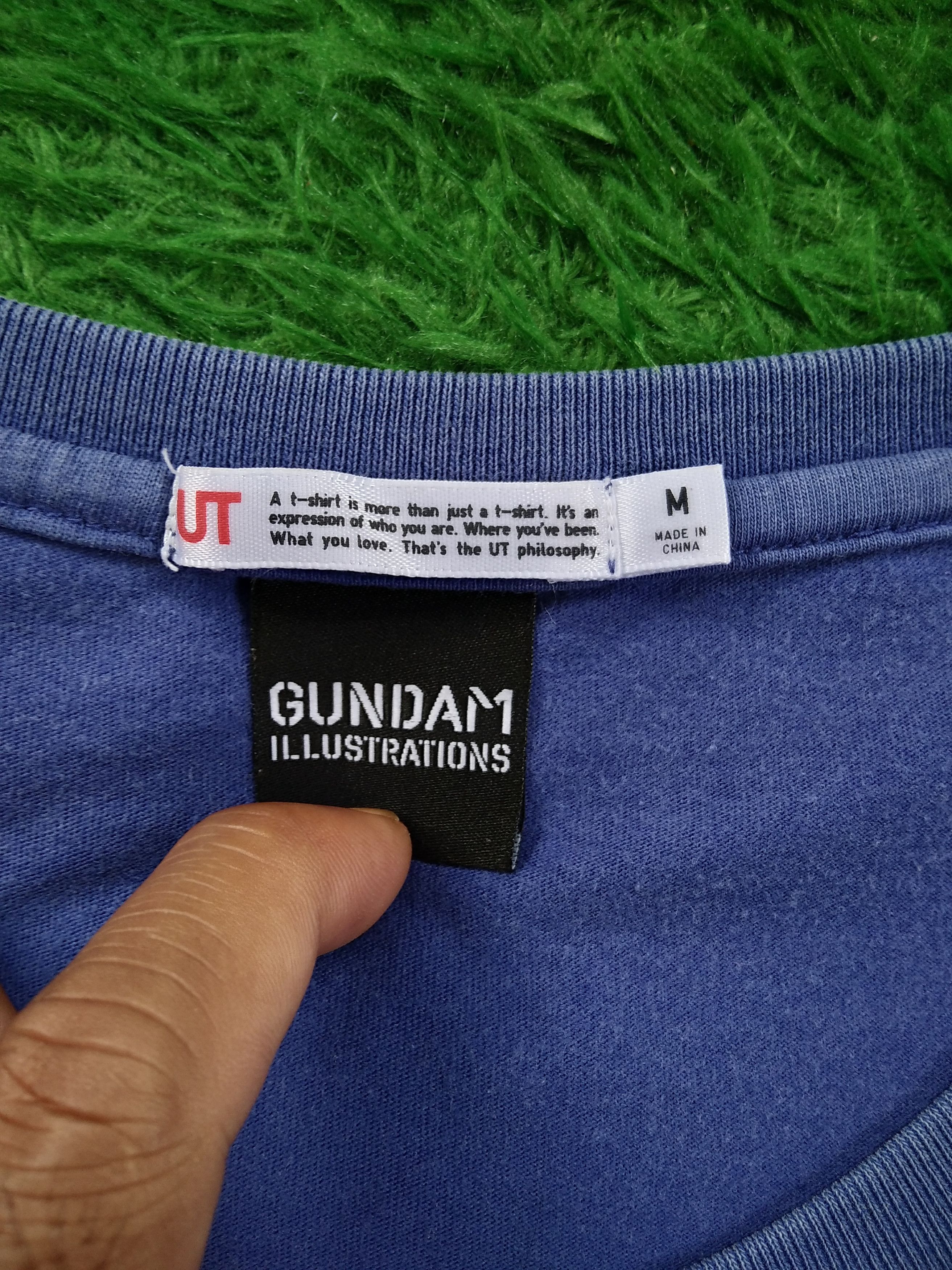 Anime × Japanese Brand Vtg 00s Uniqlo x GUNDAM ILLUSTRASIONS RX-77-1 GUNCANNON Size US M / EU 48-50 / 2 - 4 Thumbnail