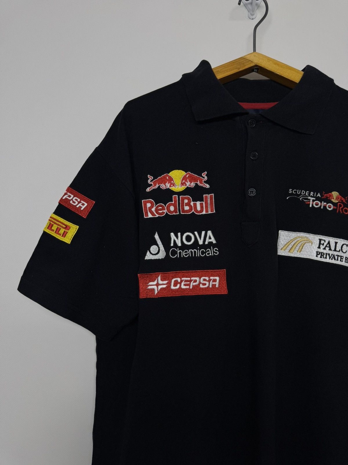 Red Bull Vintage Y2k Infiniti Red Bull Racing polo t shirt Size US M / EU 48-50 / 2 - 1 Thumbnail