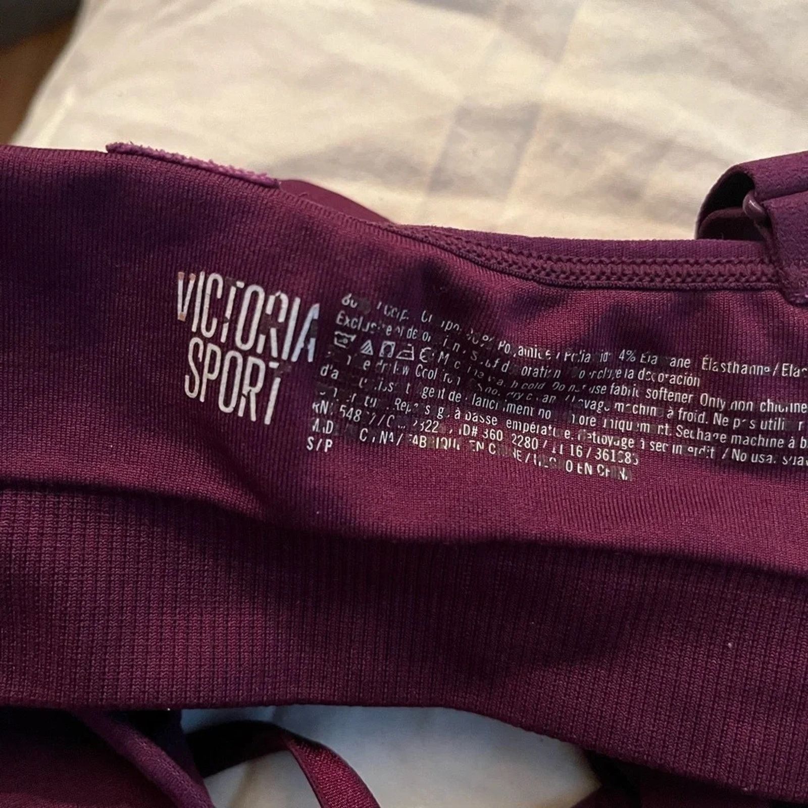 Victoria's Secret Victoria Sport bra, size Small Petite Size ONE SIZE - 3 Thumbnail