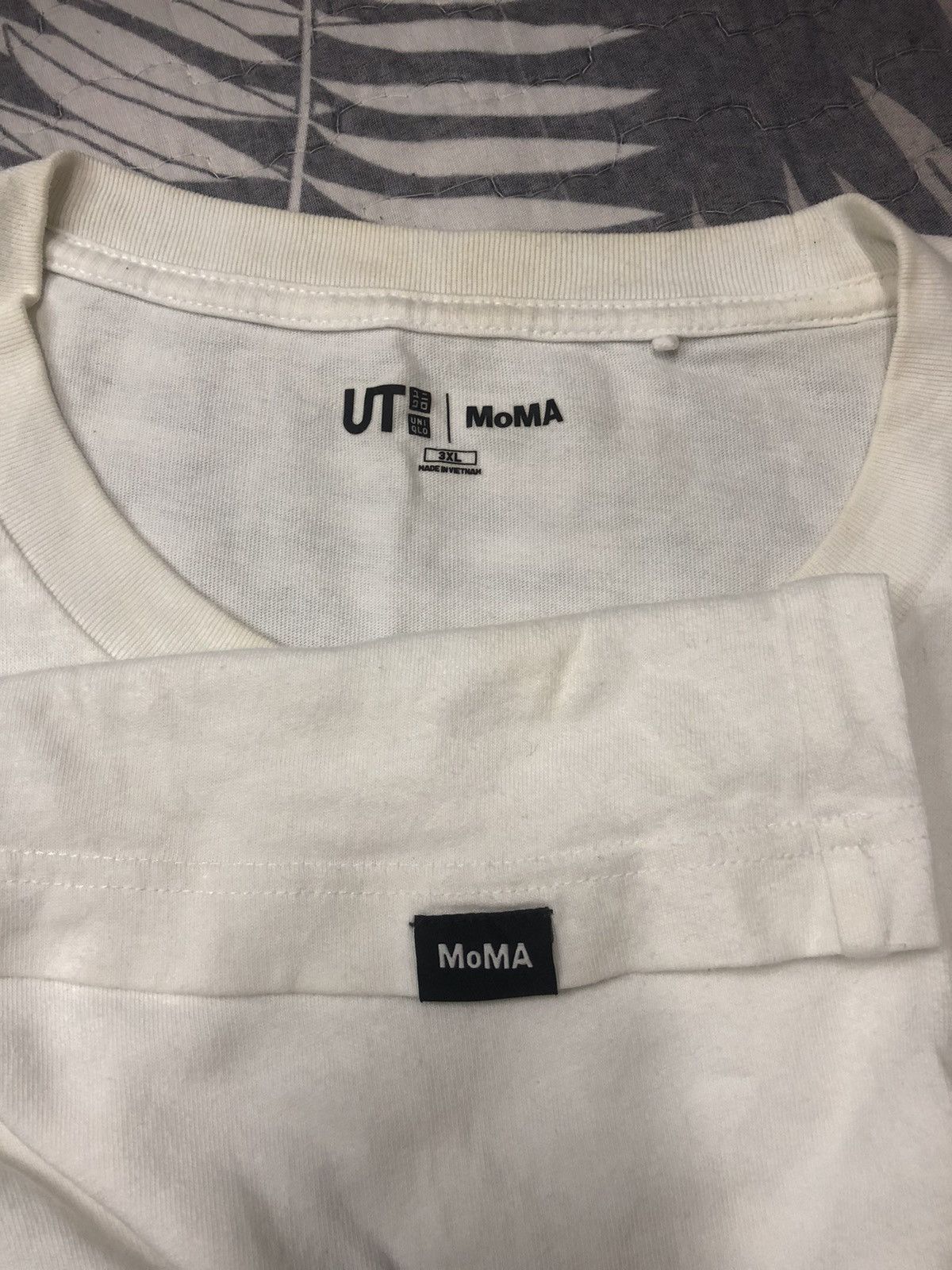 MoMA × Uniqlo MoMA x Uniqlo art t-shirt Size US XXL / EU 58 / 5 - 7 Thumbnail