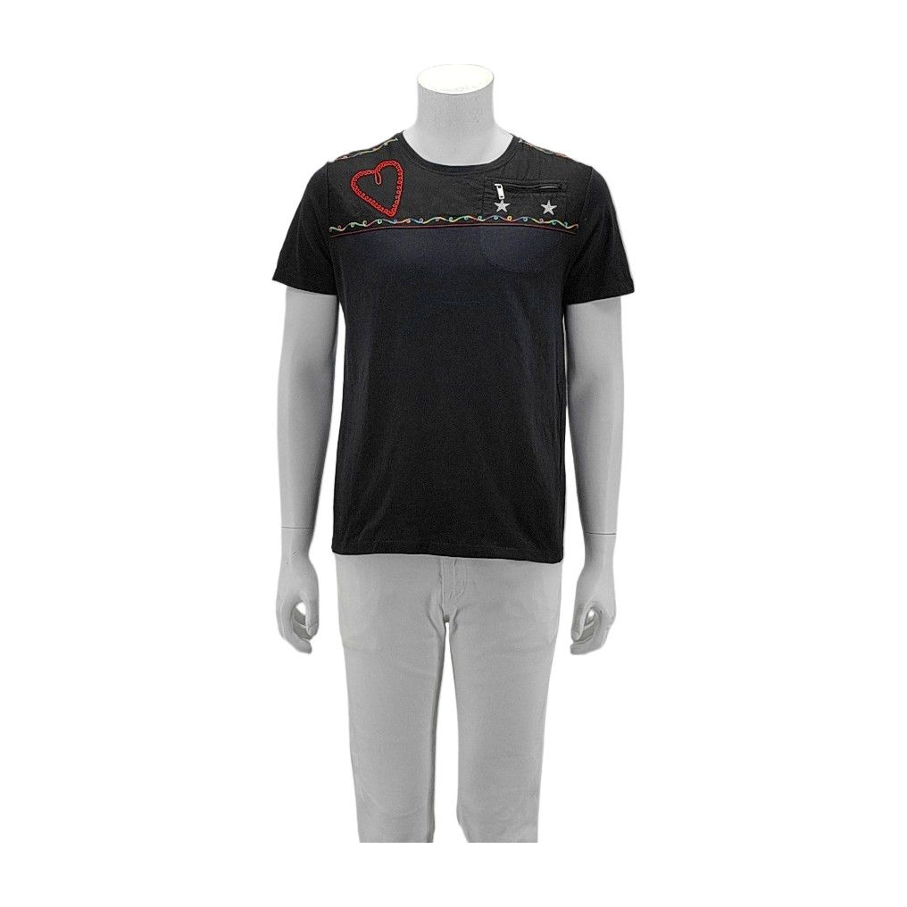 Valentino Valentino Embroidered Heart Pocket T-Shirt S Size US S / EU 44-46 / 1 - 1 Thumbnail