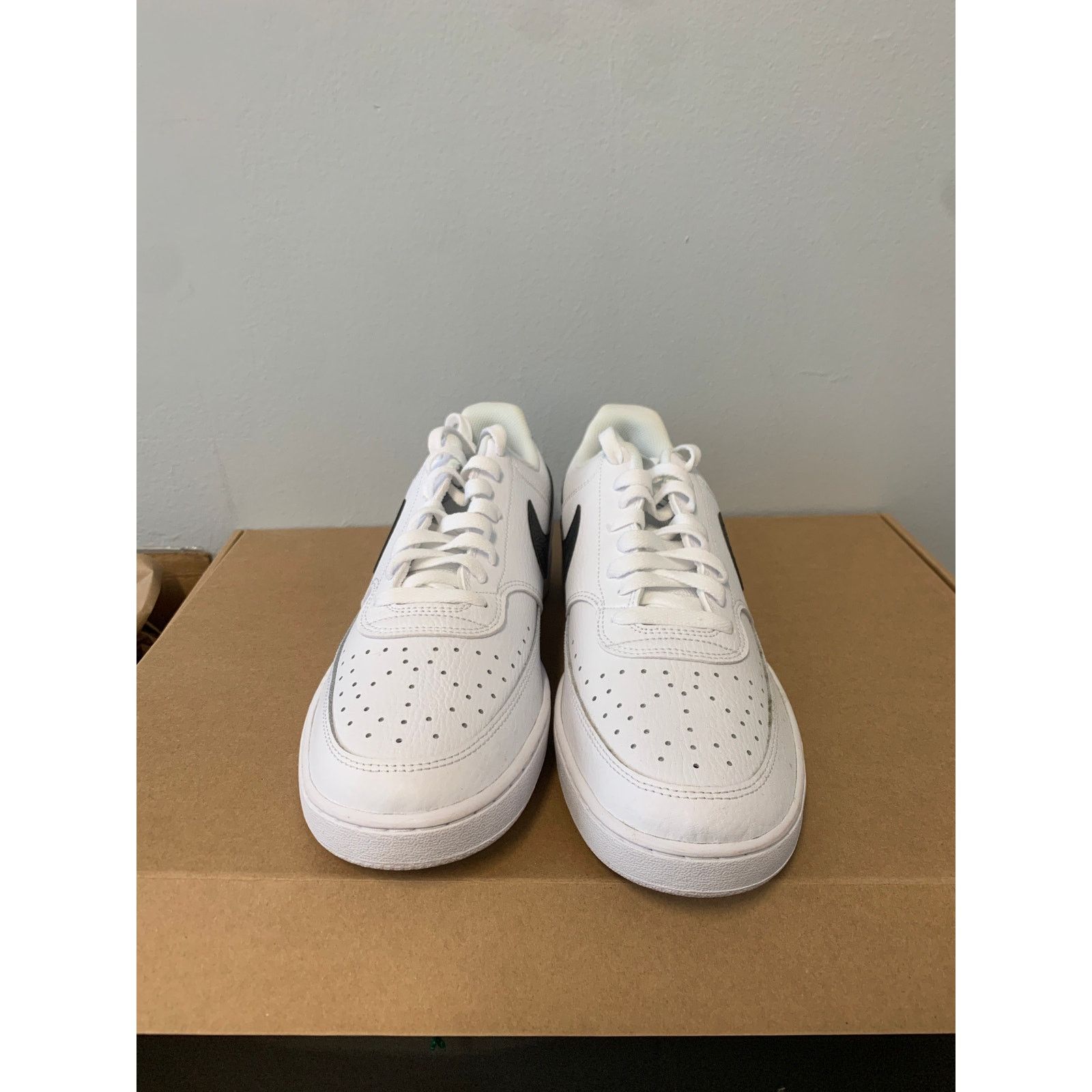 Nike Nike Court Vision Low White Black Size 11 Worn Once Size US 11 / EU 44 - 2 Thumbnail