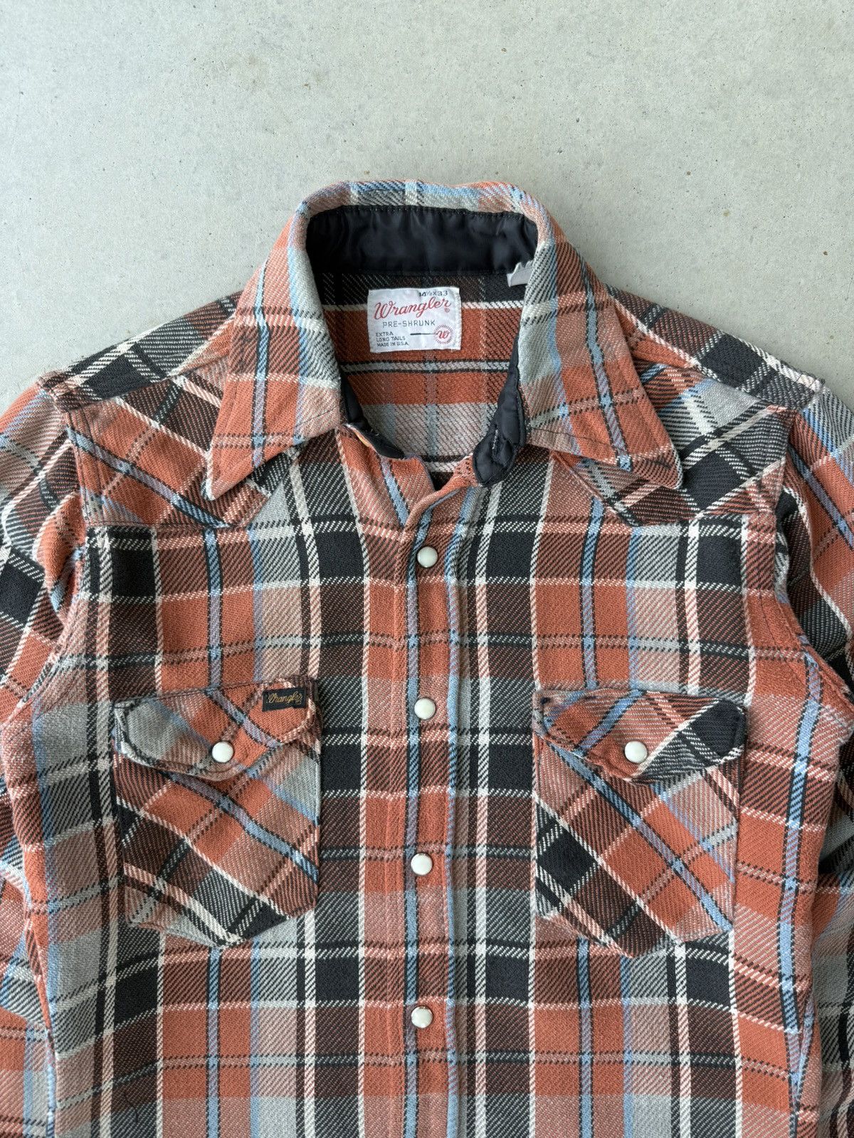 Vintage × Wrangler Vintage 1970s Orange Wrangler Plaid Pearl Snap Flannel Size US S / EU 44-46 / 1 - 3 Thumbnail