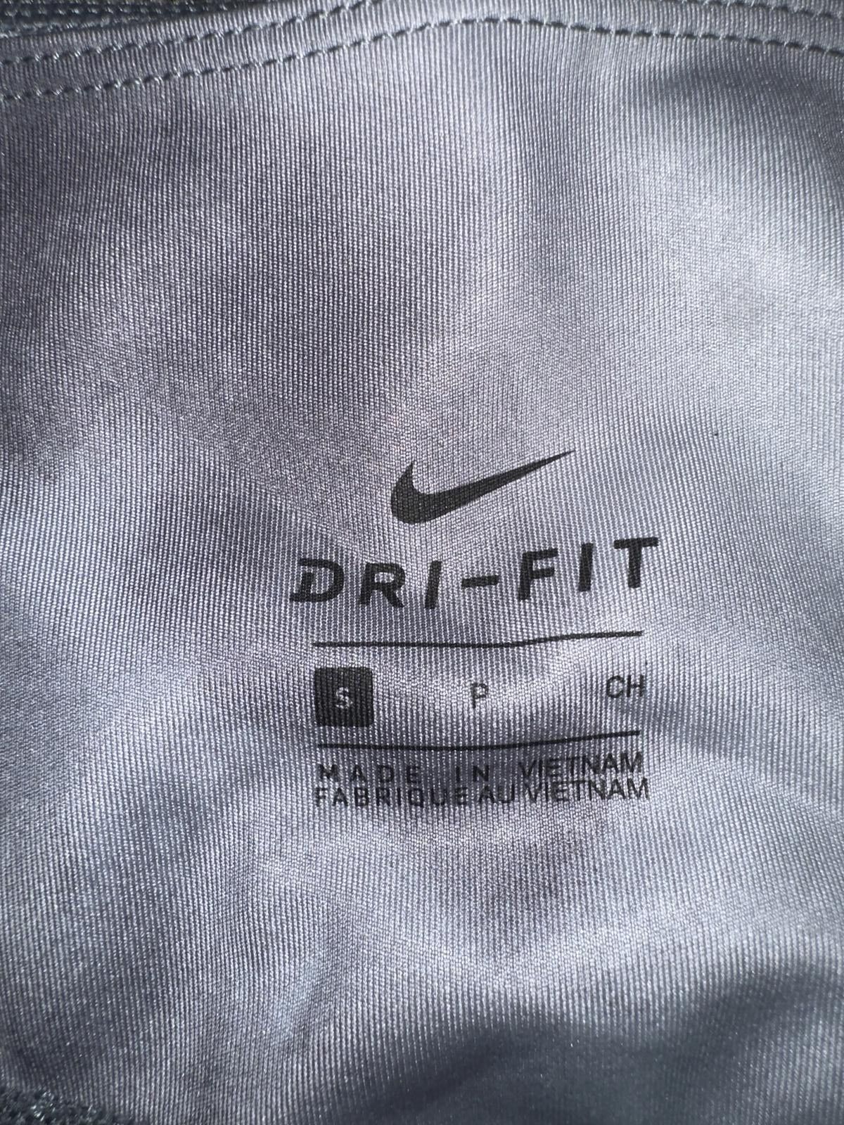 Nike Nike Women's One Icon Mid-Rise Crop High Waisted Tie-Dye Leggings Sample Size 28" / US 6 / IT 42 - 6 Thumbnail