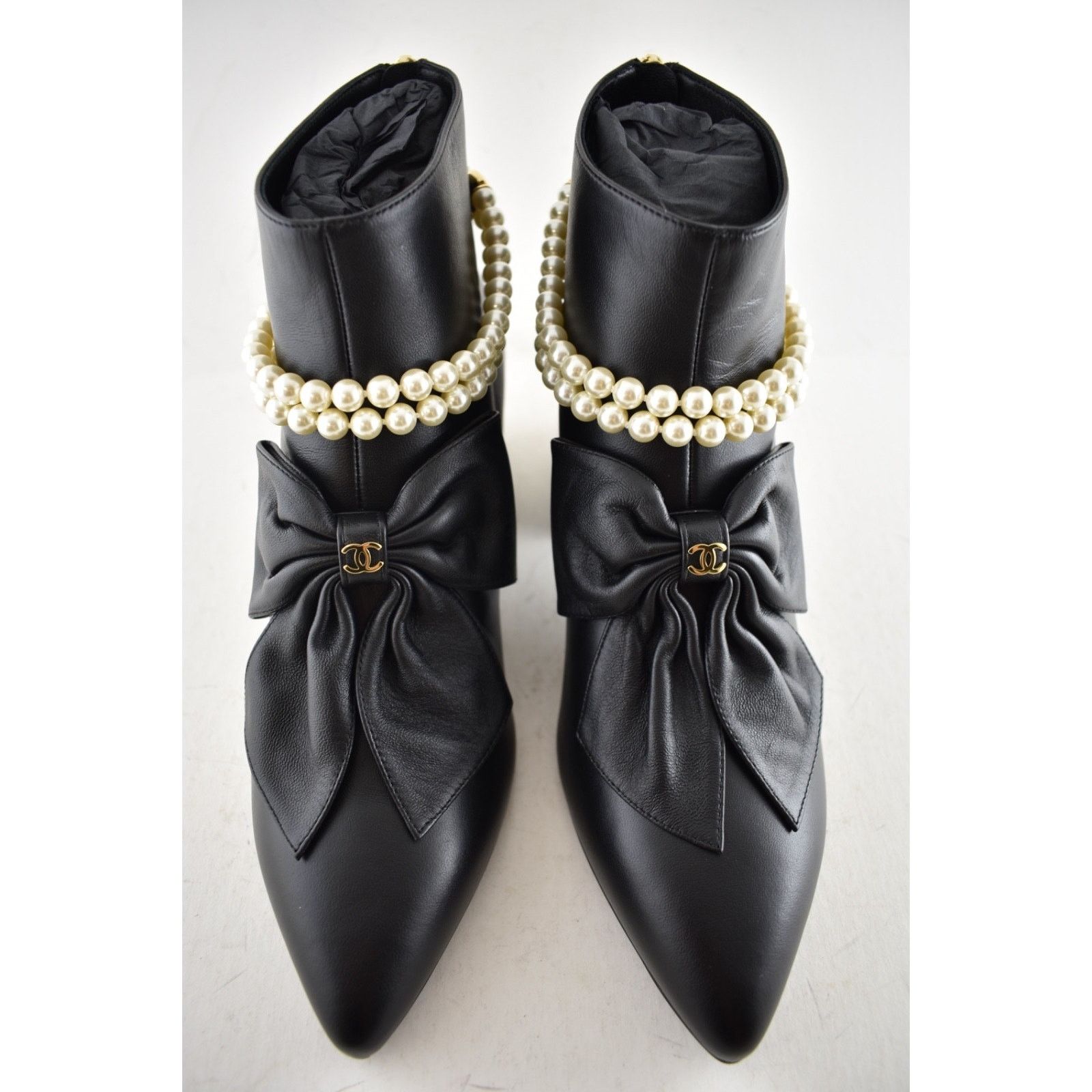 Chanel Chanel Black Lambskin Pearl CC Bow Ankle Boots 38 Size US 7 / IT 37 - 7 Thumbnail