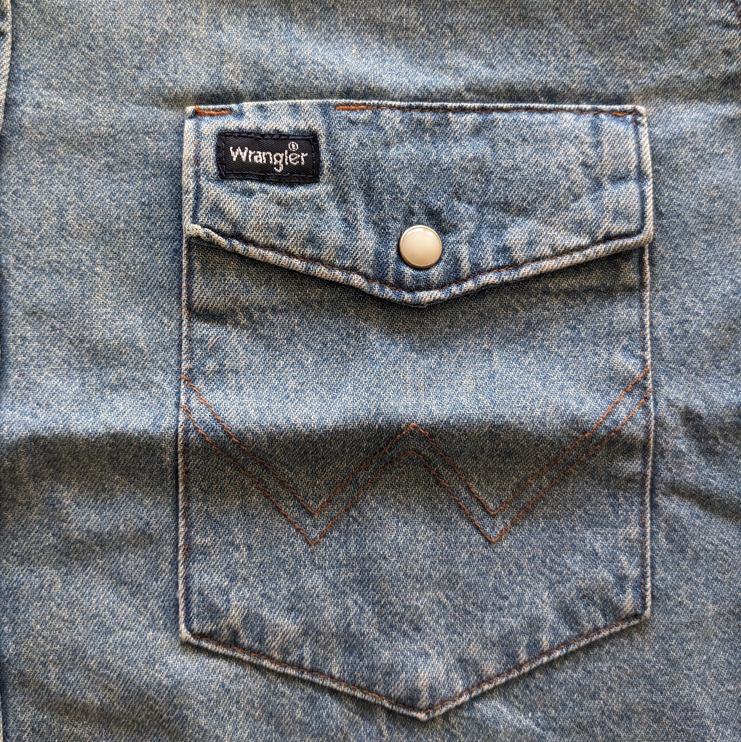 Wrangler Vintage Wrangler Brand Denim Shirts Size US M / EU 48-50 / 2 - 4 Thumbnail