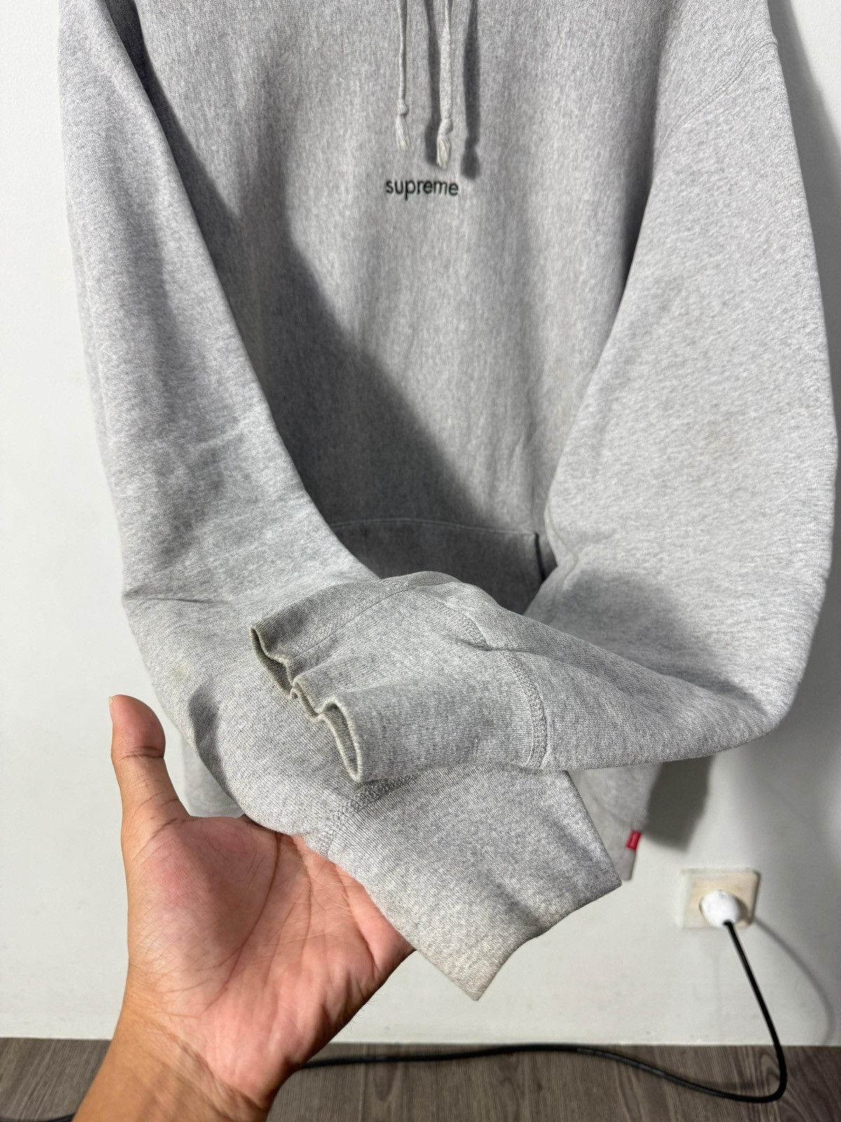 Supreme Supreme micro Size US XL / EU 56 / 4 - 3 Thumbnail