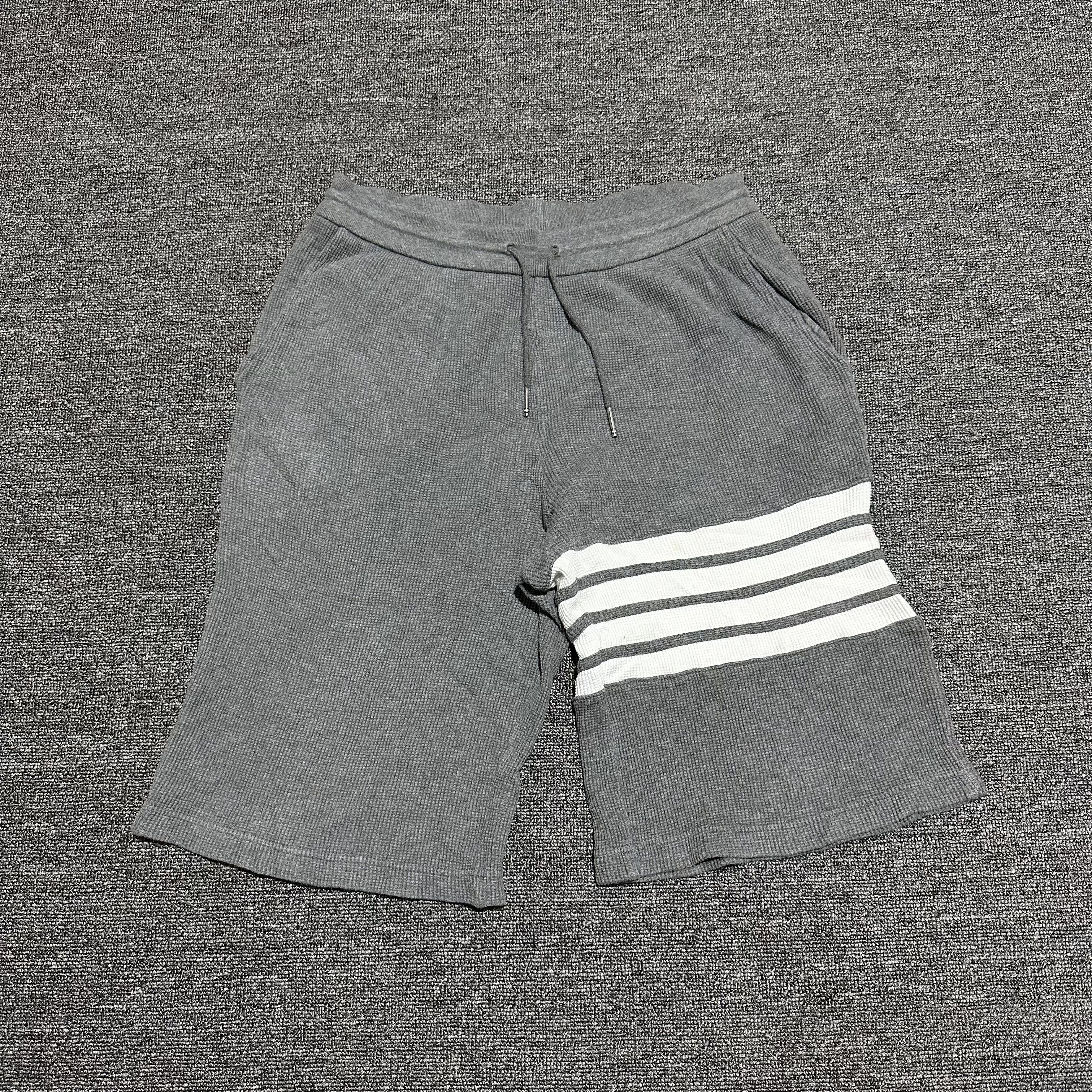 Thom Browne Vintage Thom Browne Shorts Size US 31 - 1 Thumbnail