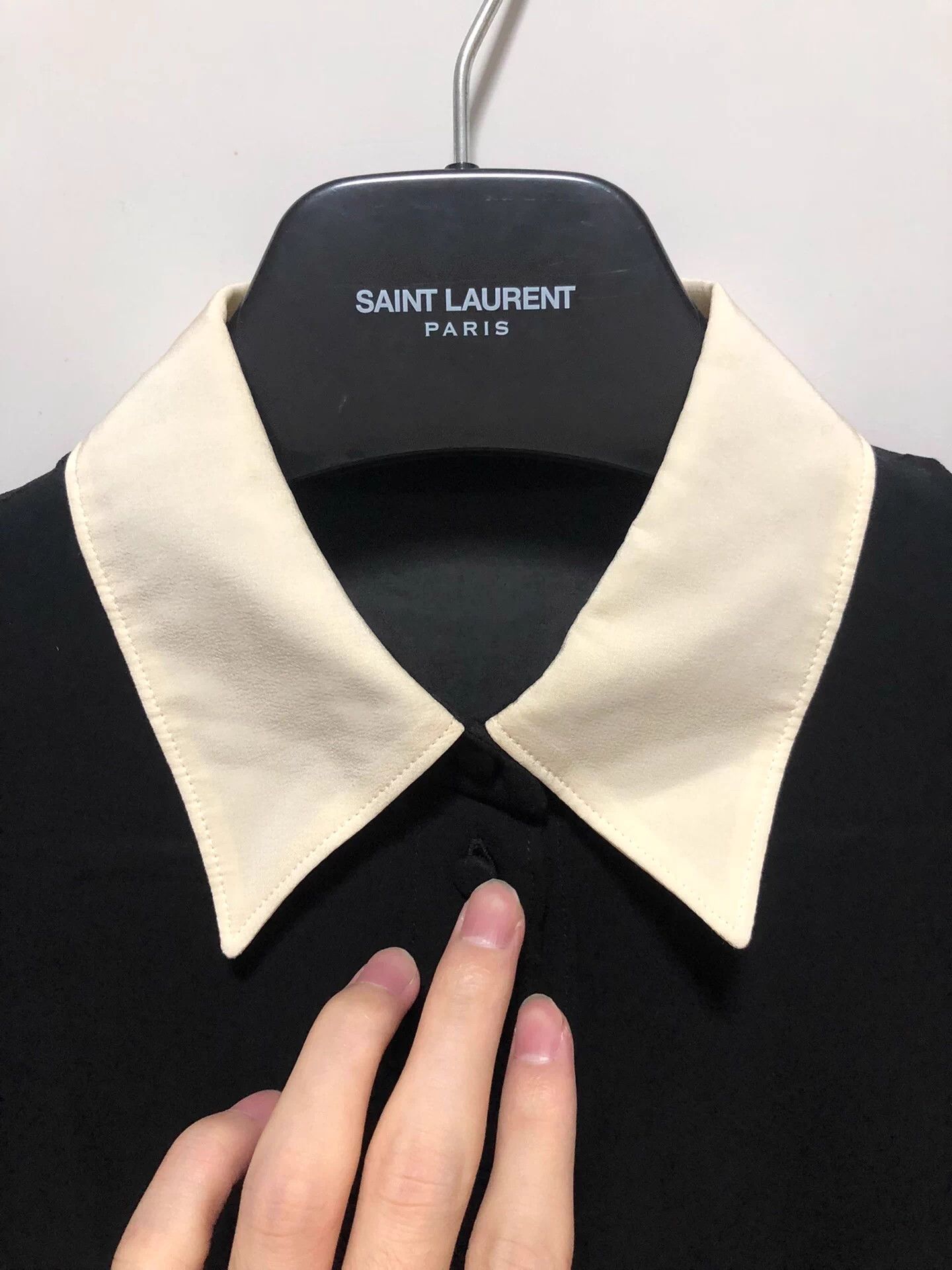 Saint Laurent Paris Saint Laurent SLP Black White Peak Collar Silk Sheer Shirt Size XS / US 0-2 / IT 36-38 - 3 Thumbnail