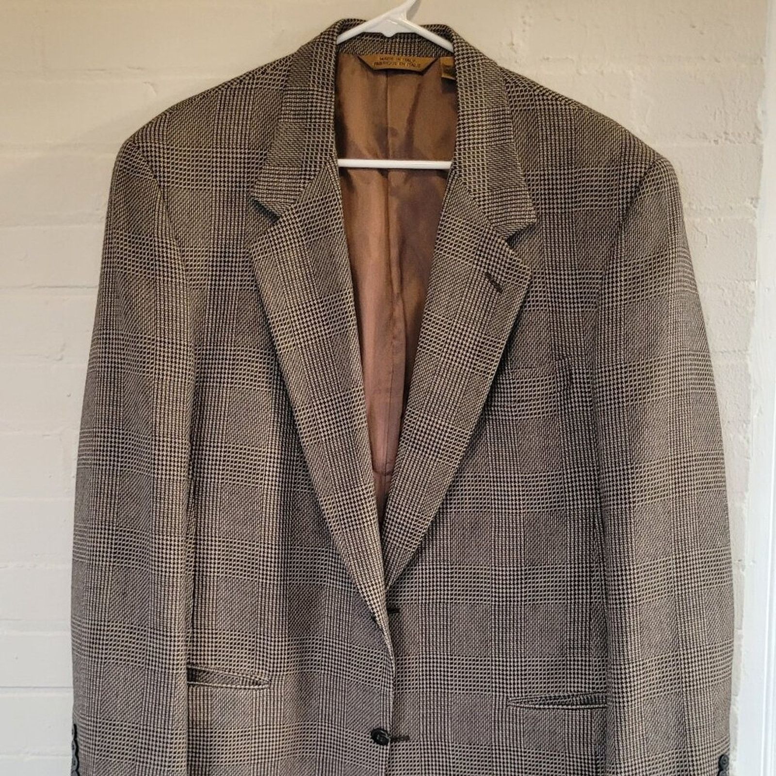 Donna Karan Vintage Donna Karan NY Men's Wool Blazer 44R Made in Italy Size US L / EU 52-54 / 3 - 1 Thumbnail