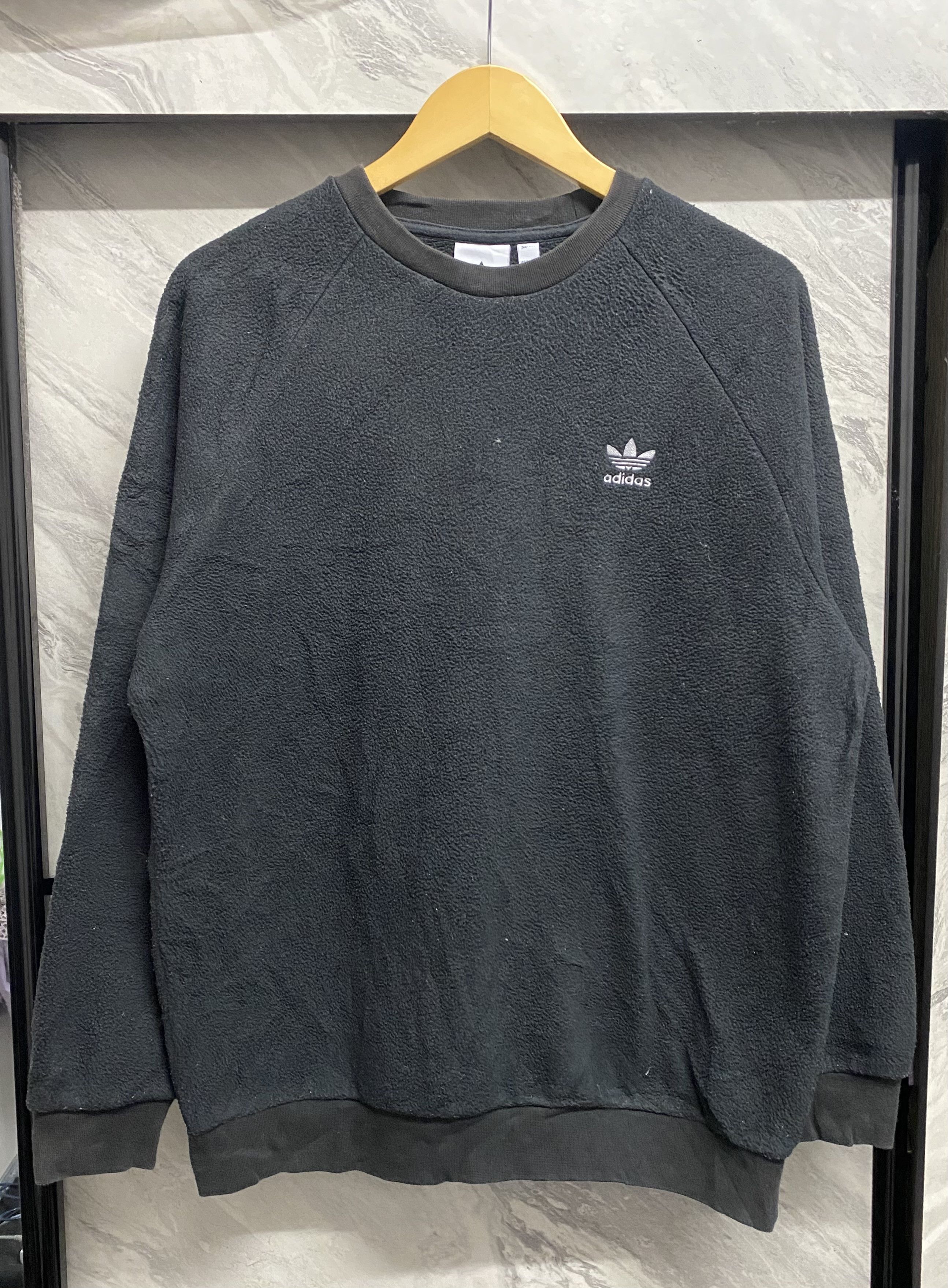 Adidas Adidas Fleece Trefoil Big Logo Shirts Size US L / EU 52-54 / 3 - 1 Thumbnail