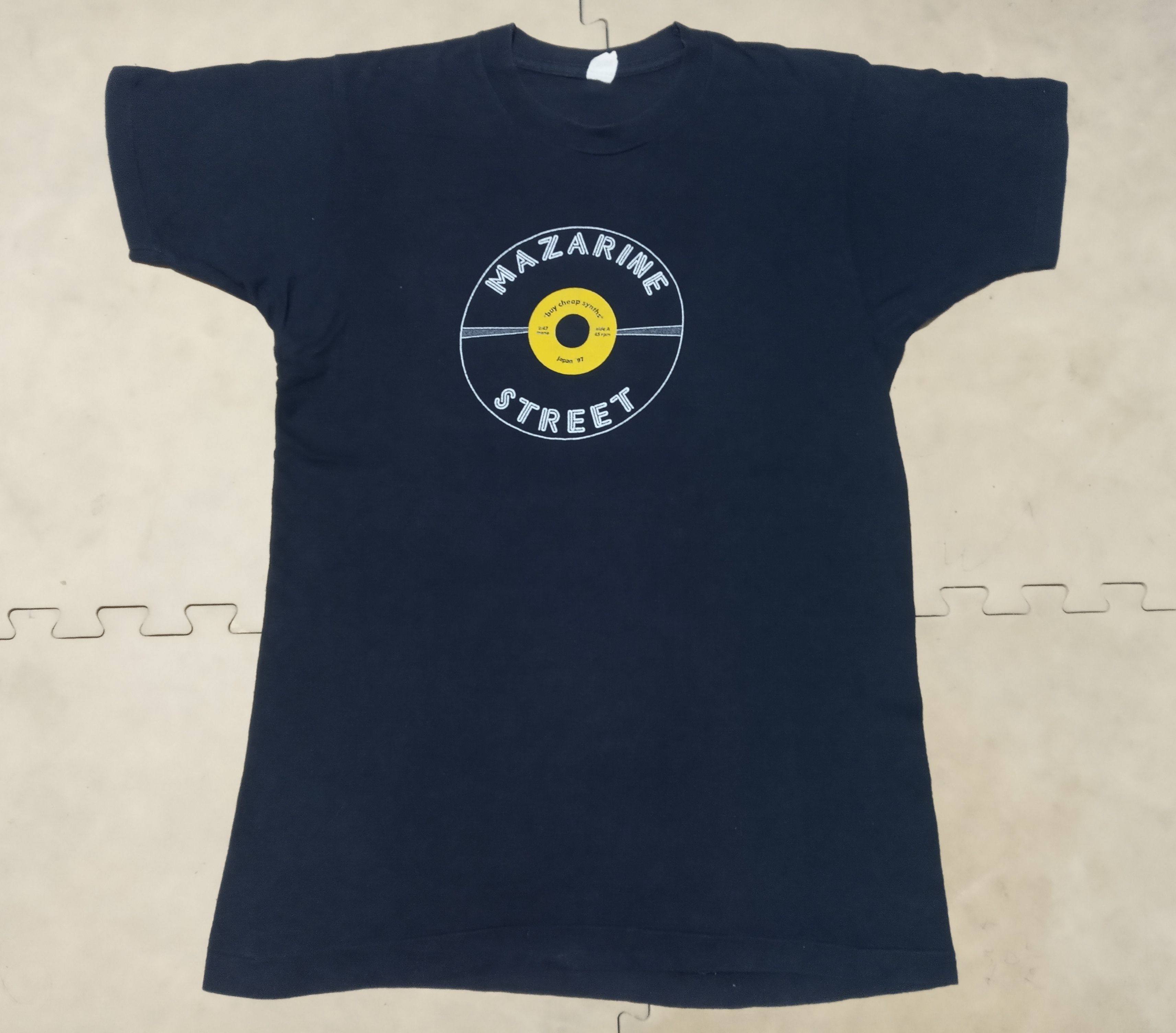 Band Tees Mazarine Street "Buy Cheap Synths" Japan '97 Size US L / EU 52-54 / 3 - 1 Thumbnail
