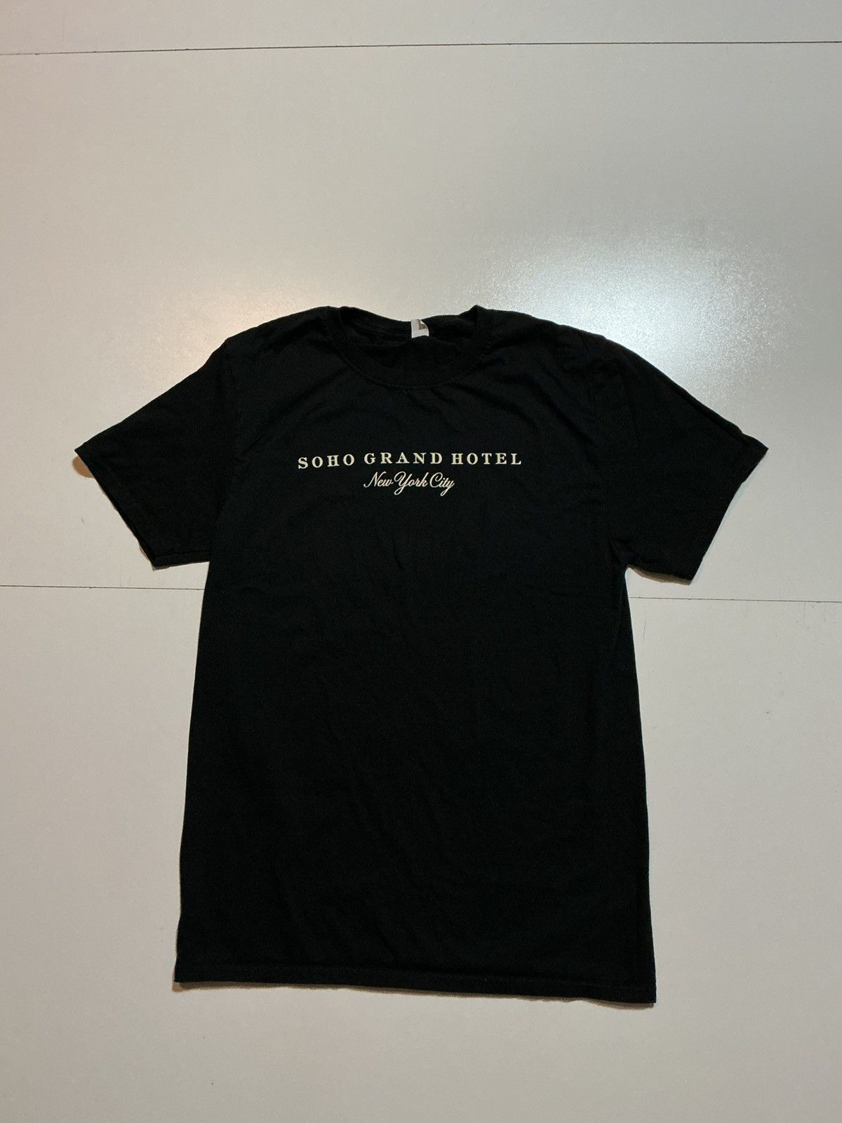 Other Soho Grand Hotel NYC New York City Souvenir Graphic T-Shirt Size US S / EU 44-46 / 1 - 1 Thumbnail