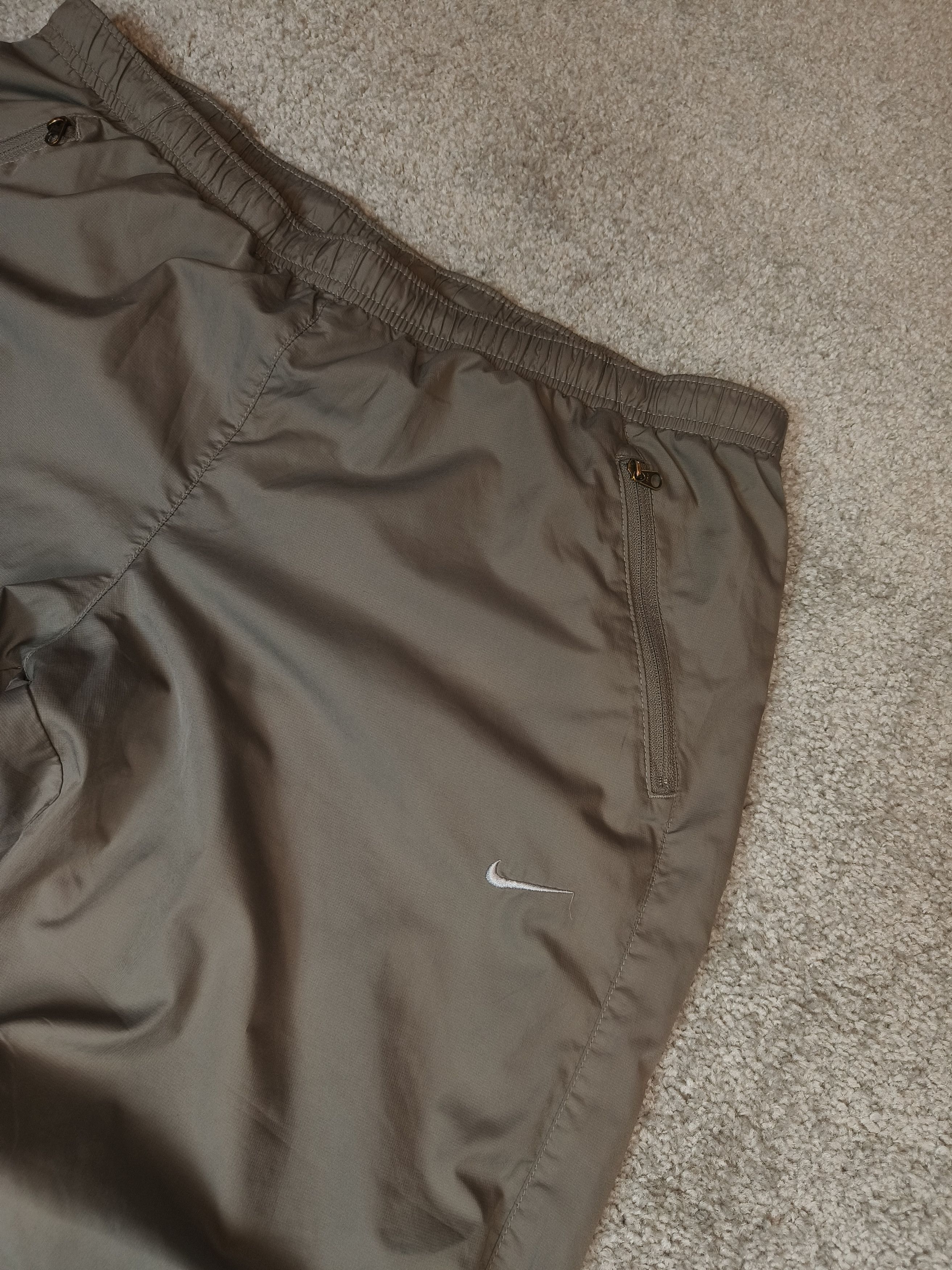 Nike Nike Vintage Nylon Track Pants Size US 31 - 2 Thumbnail