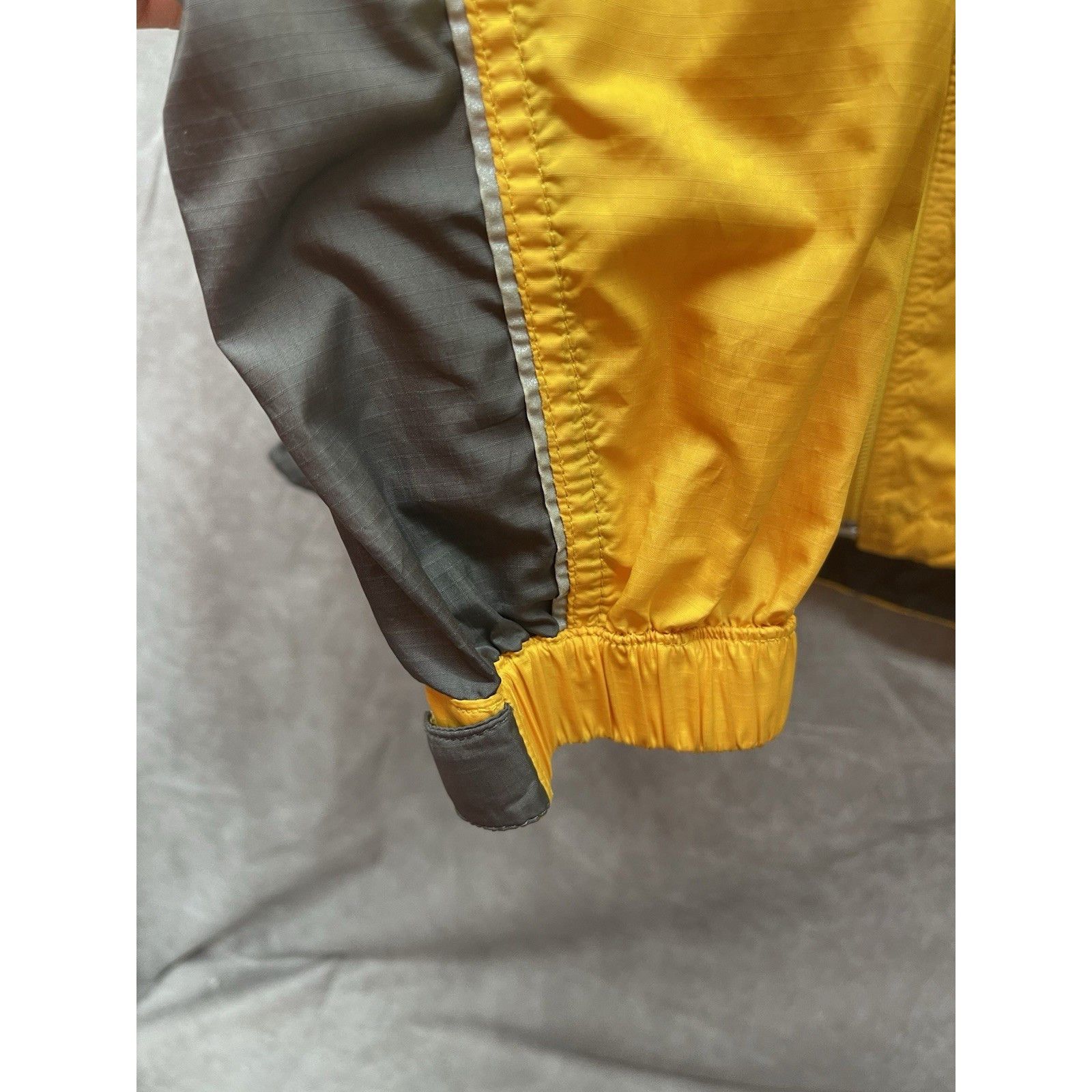 The North Face The North Face Mens Large Yellow/Gray Full Zip Lightweight S Size US L / EU 52-54 / 3 - 6 Thumbnail
