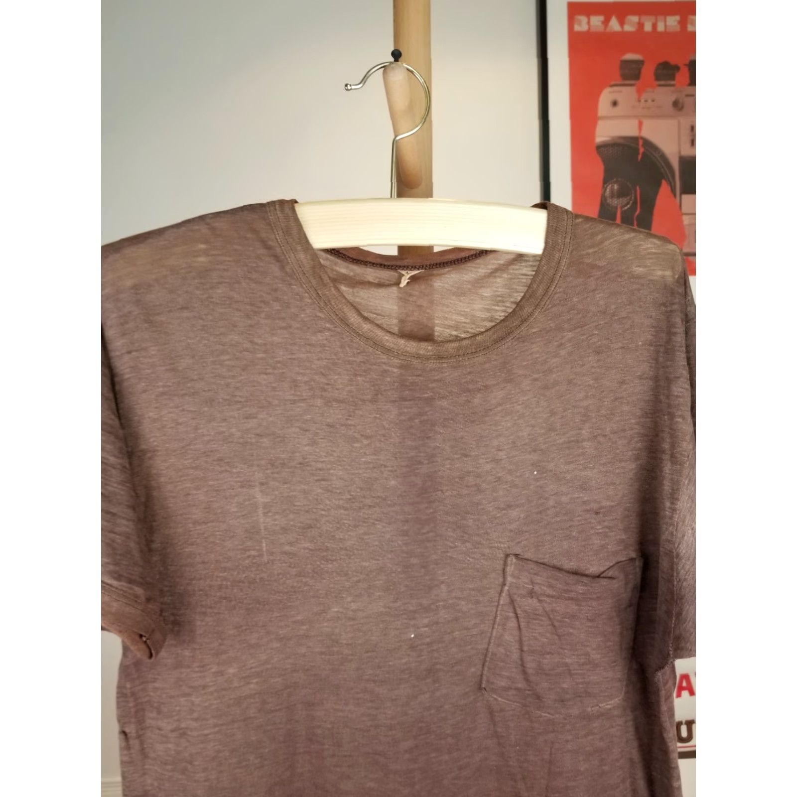 Vintage VINTAGE 80' BROWN ONE POCKET SUPER THIN FADED BURN OUT WIP TRASHED T-SHIRT SZ L Shirt Mens Vintage 80s Brown One Pocket T-Shirt L Size US L / EU 52-54 / 3 - 2 Thumbnail