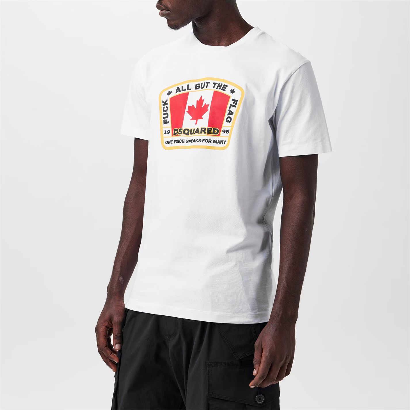 Dsquared2 o1g2r1mq0426 Canada Flag Printed T-Shirt in White Size US XL / EU 56 / 4 - 4 Thumbnail