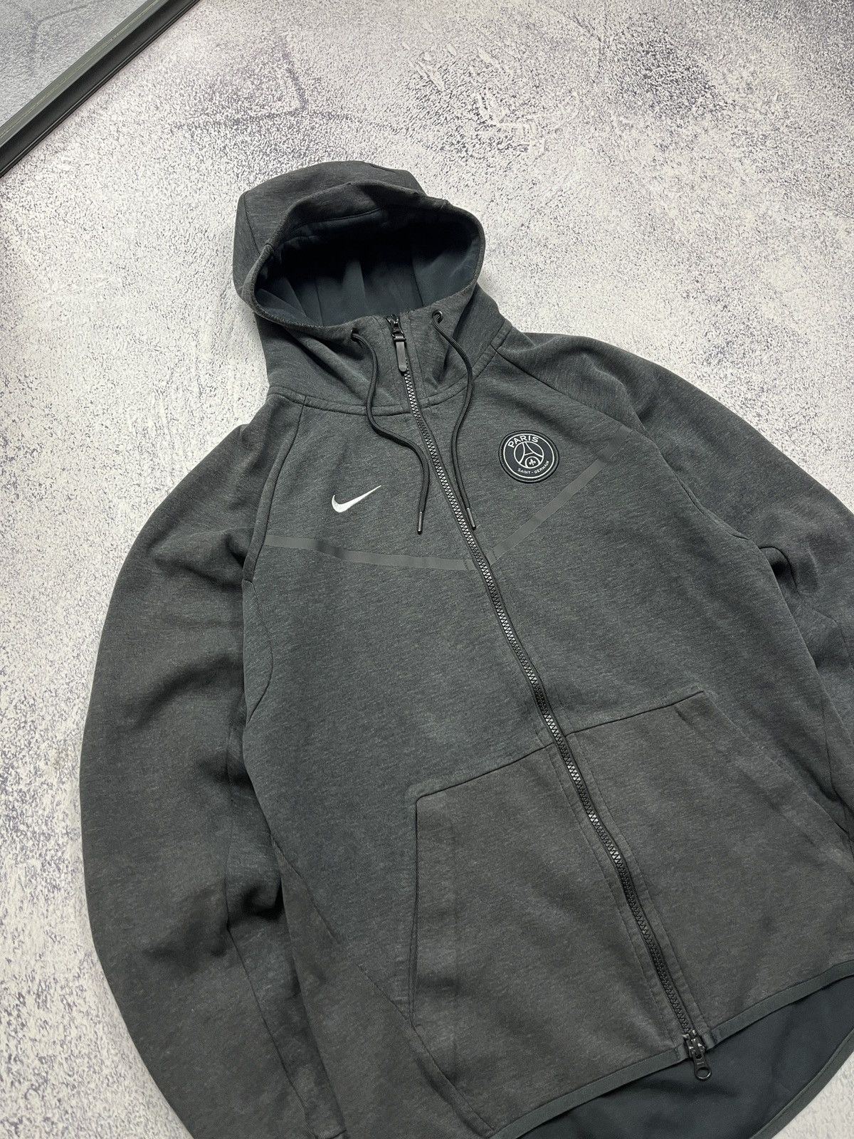 Nike Nike Tech Fleece PSG France Zip Up Hoodie Drill Jacket Hype Size US S / EU 44-46 / 1 - 3 Thumbnail