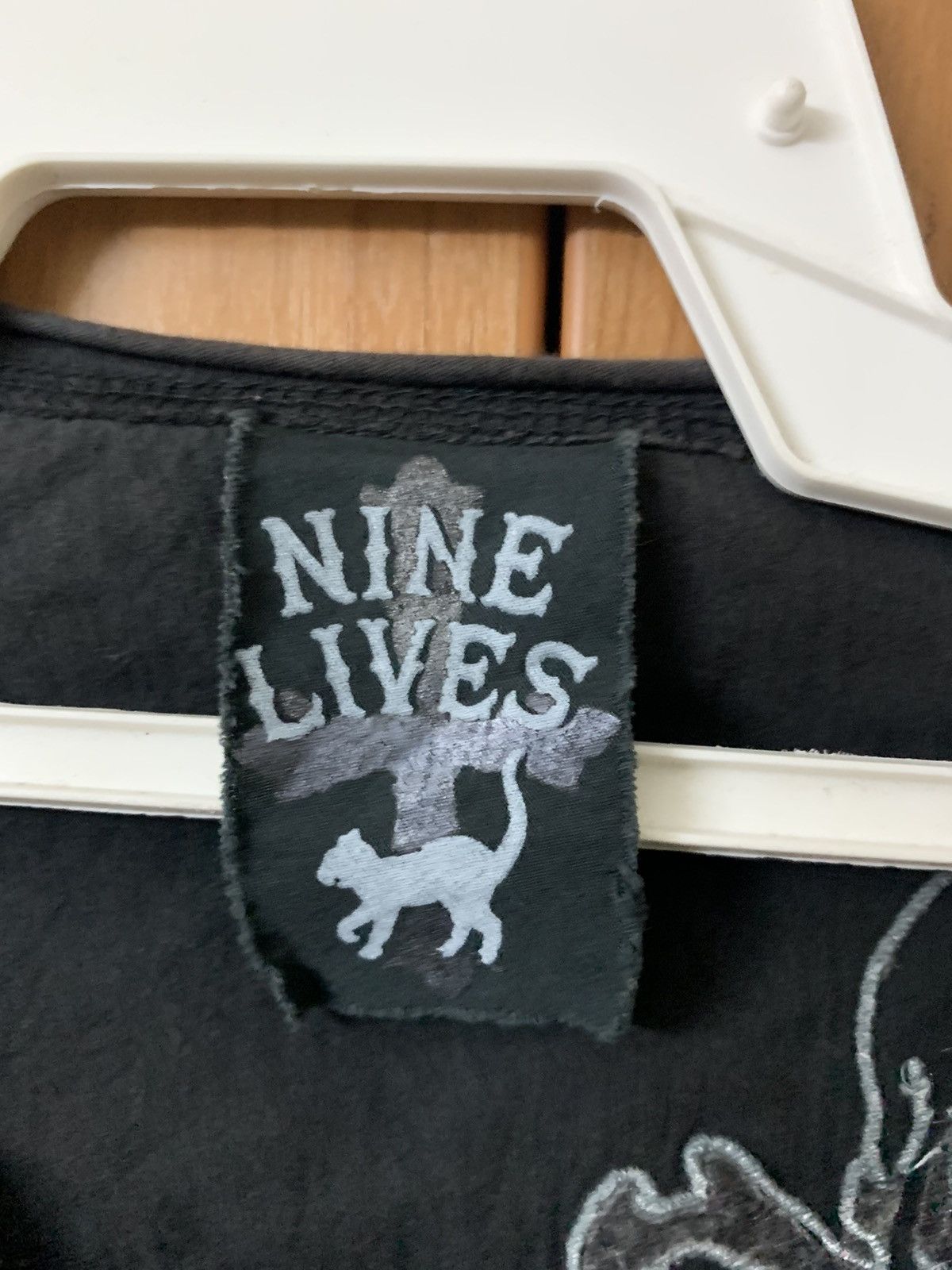Nine Lives Nine lives shirt Size US S / EU 44-46 / 1 - 5 Thumbnail