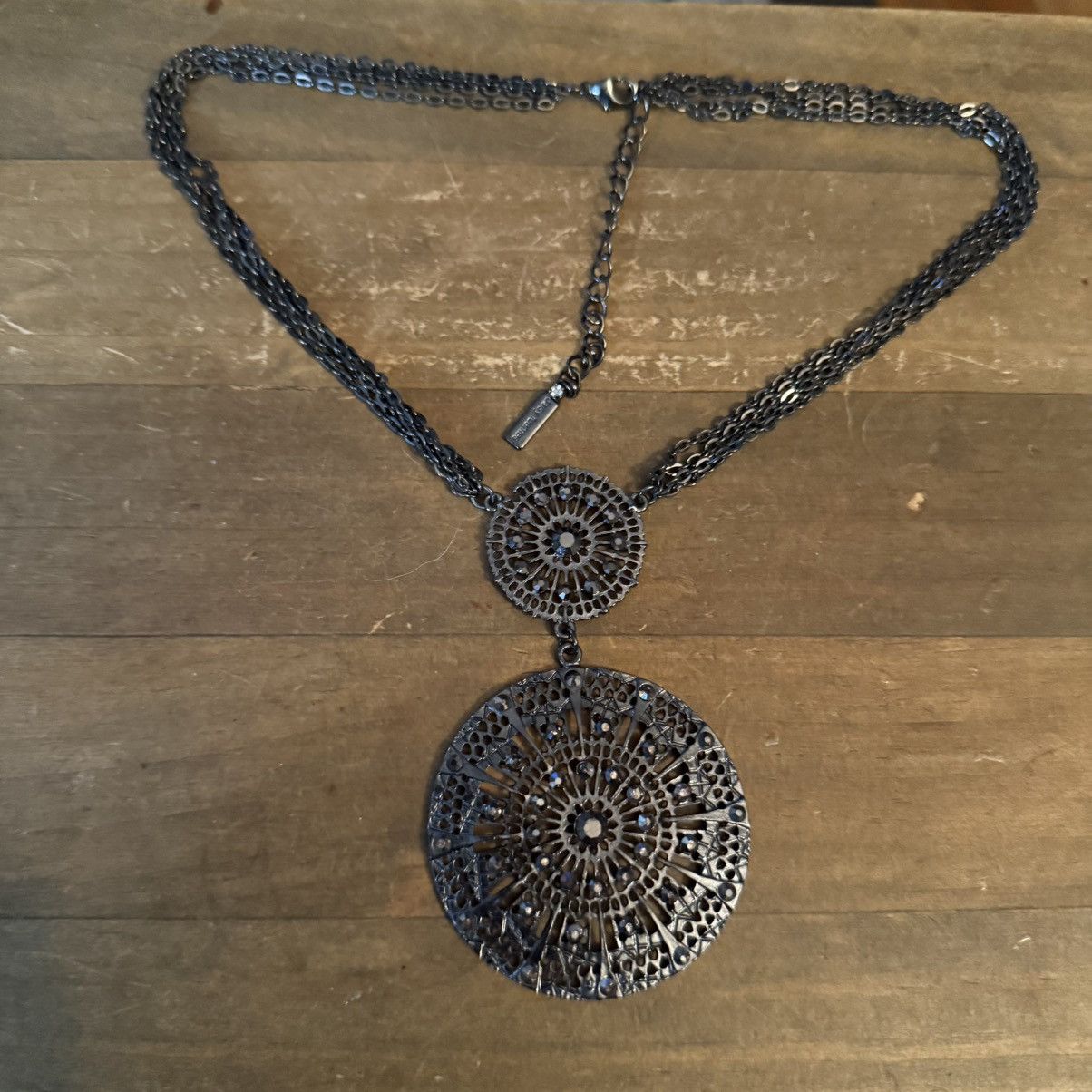 Other Daisy Fuentes gunmetal medallion pendant necklace Size ONE SIZE - 2 Thumbnail