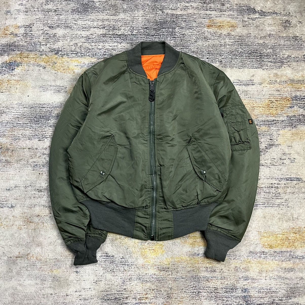 90s alpha MA-1 Vintage 90s Alpha industries Ma-1 bomber jacket