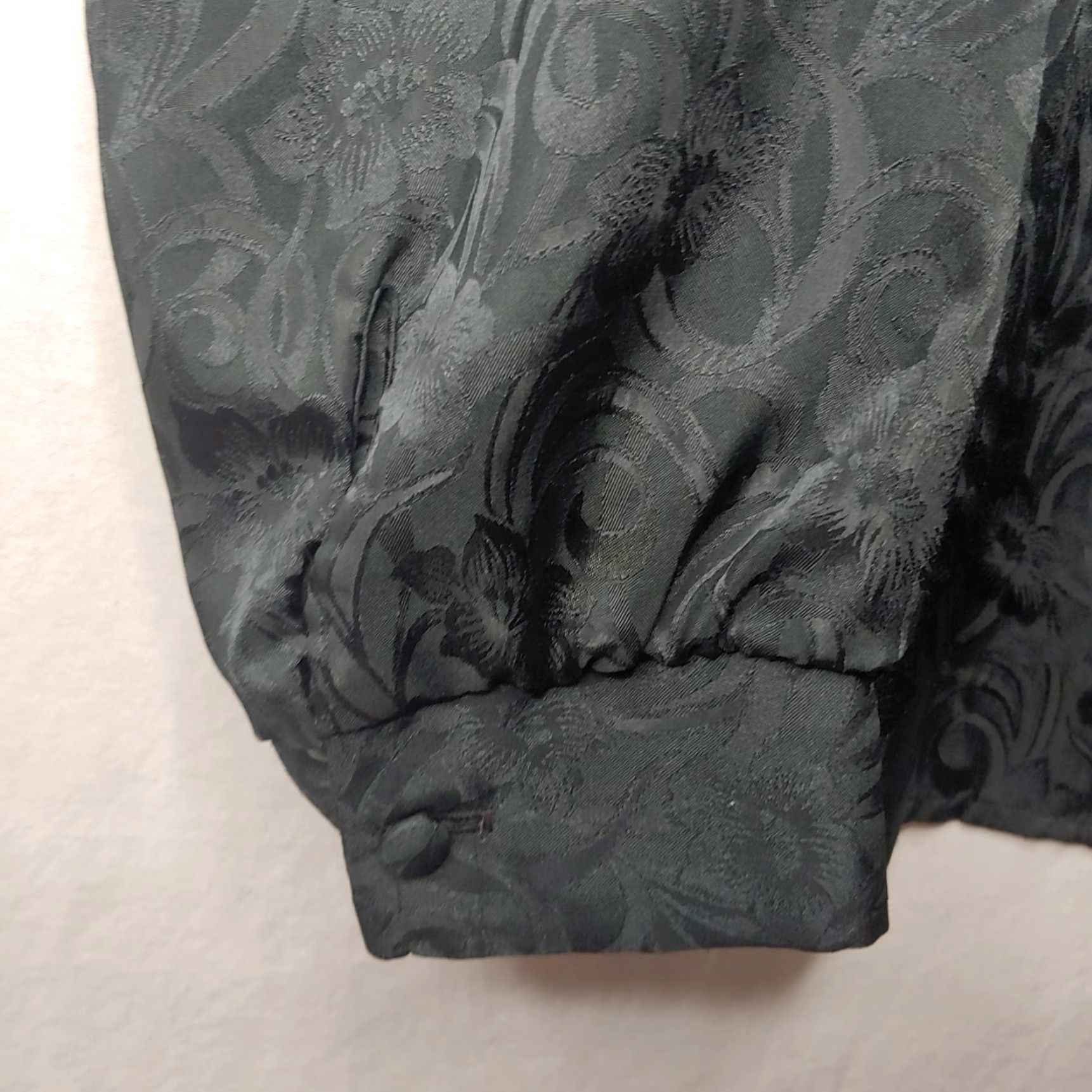 Vintage VINTAGE Charlotte Van Horne Blouse Shirt Black Floral Button Shoulder Pullover Ladies 12 Size XL / US 12-14 / IT 48-50 - 7 Thumbnail