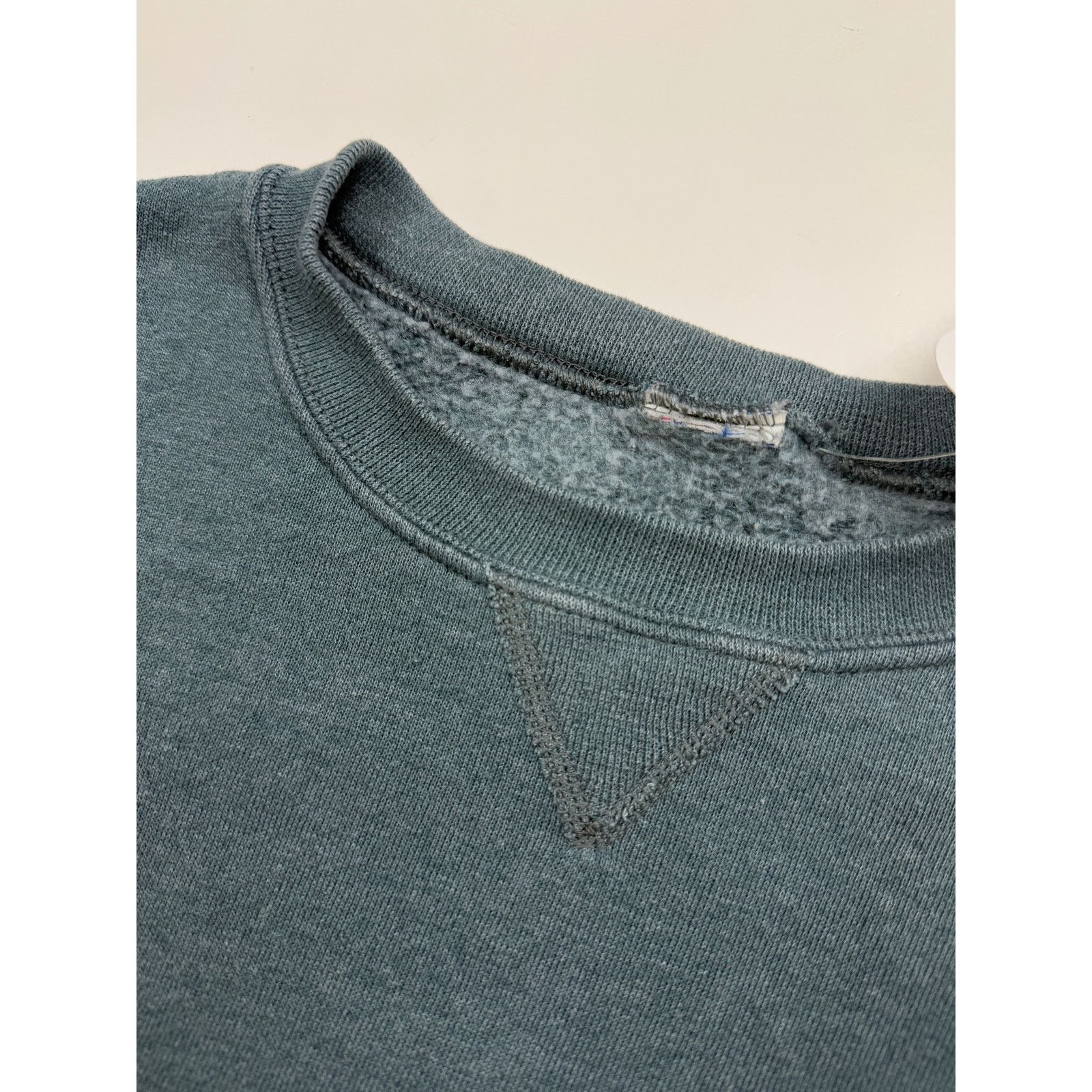 Vintage Vintage Russell Athletic Sweatshirt Size Large Steel Teal Size US L / EU 52-54 / 3 - 3 Thumbnail
