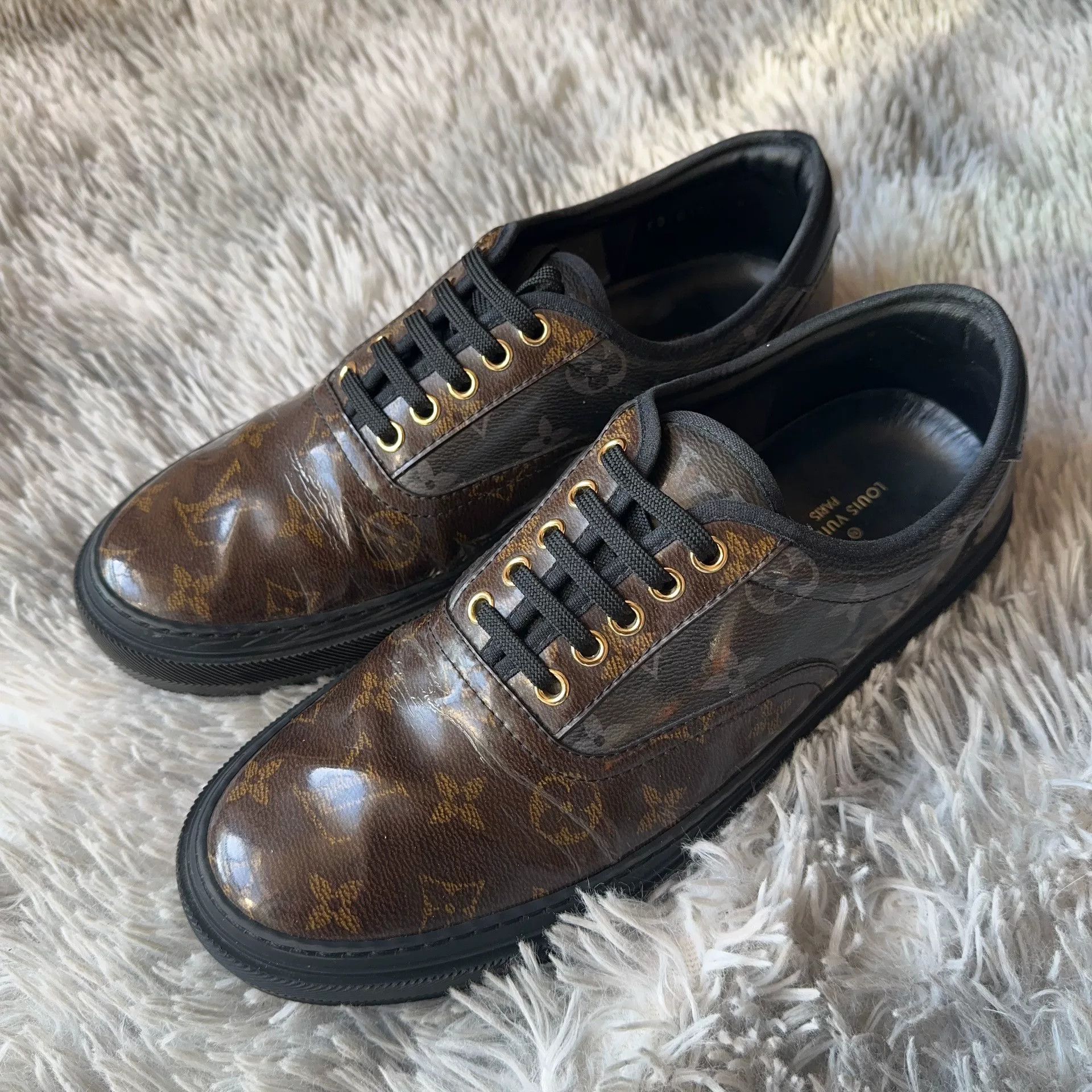Louis Vuitton Louis Vuitton Clear Lowtop Sneakers 8 Men Size US 8 / EU 41 - 1 Thumbnail