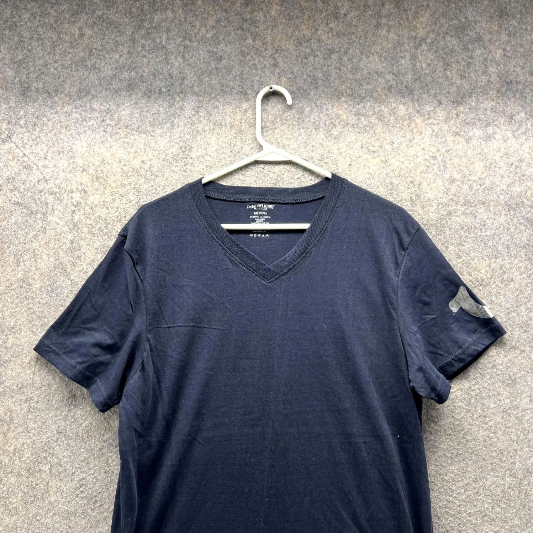 True Religion True Religion Shirt Men M Blue Navy V-Neck Short Sleeve Tee Cotton Polyester Logo Size US M / EU 48-50 / 2 - 2 Thumbnail