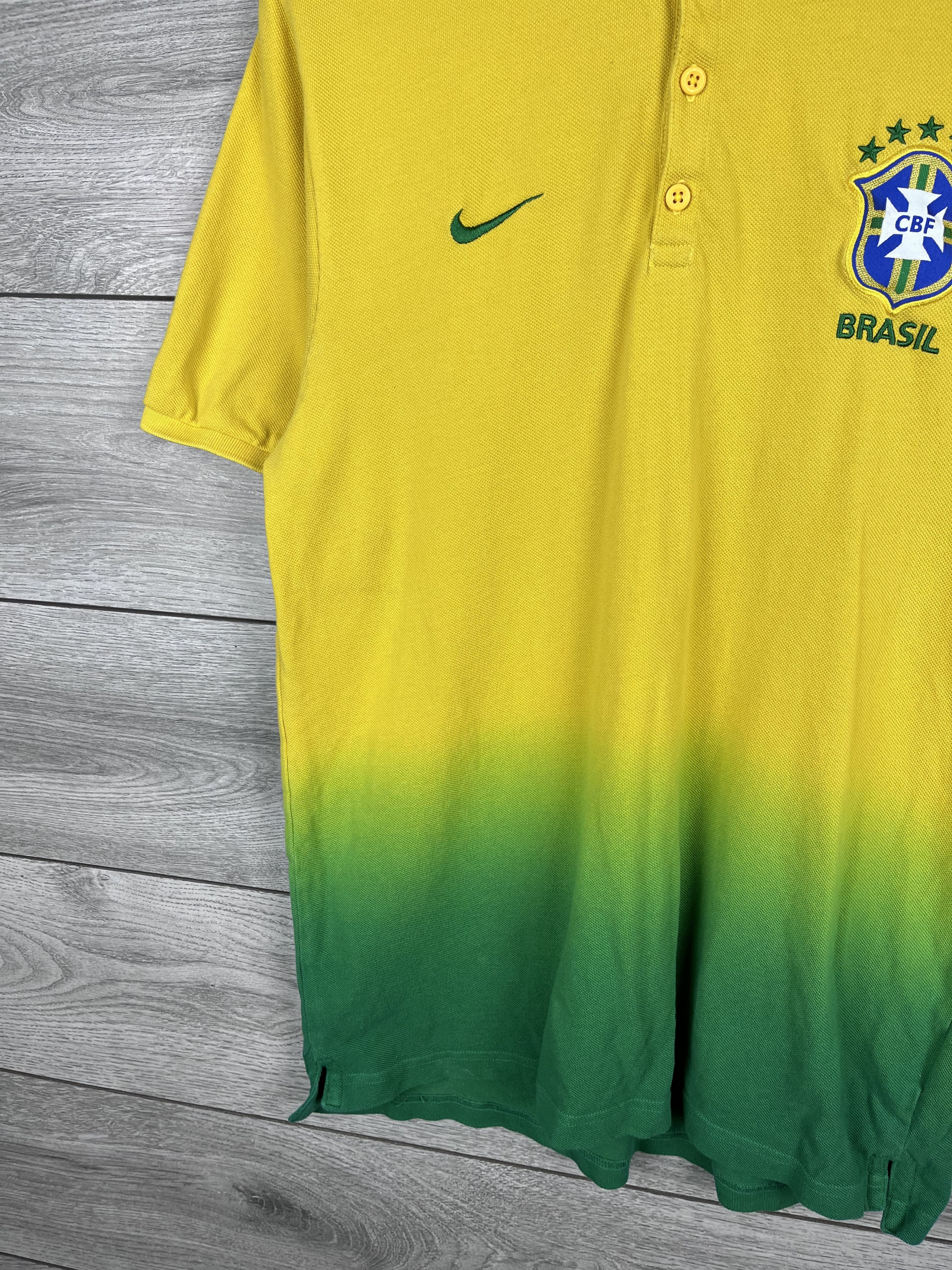 Nike Men’s Nike polo Brazil 🇧🇷 size L Size US L / EU 52-54 / 3 - 4 Thumbnail