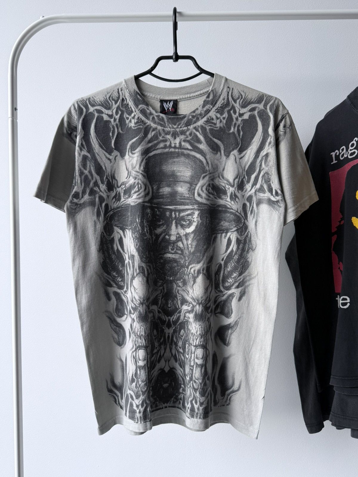 WWE Vintage Y2K 2008 Undertaker WWE Wrestling AOP T-Shirt Tee Size US S / EU 44-46 / 1 - 1 Thumbnail
