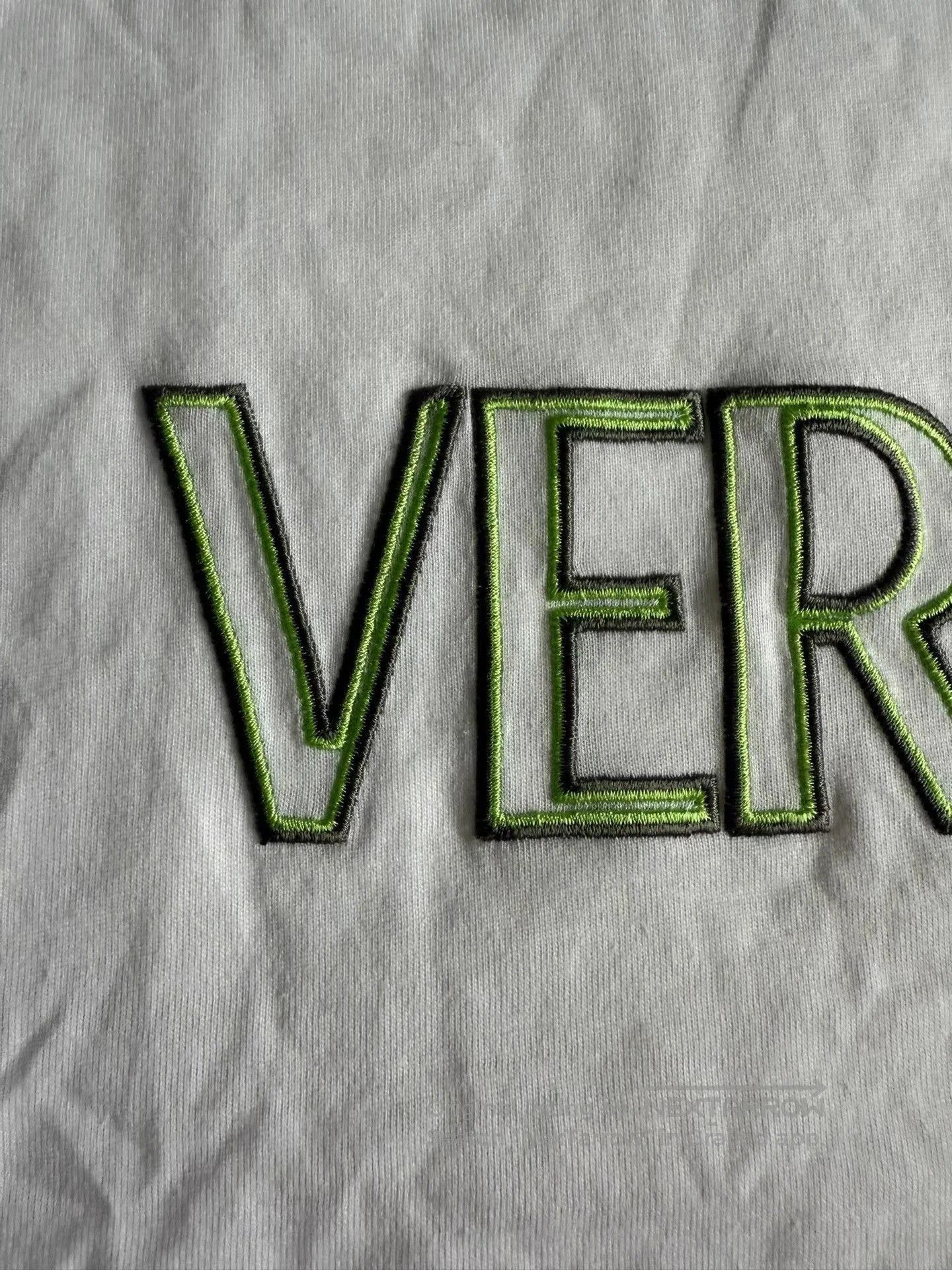 Versace White Short-Sleeve Graphic T-Shirt Size L. Size US L / EU 52-54 / 3 - 4 Thumbnail