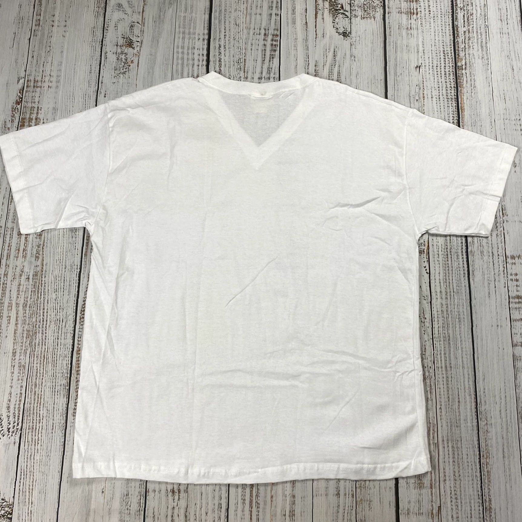 X-LARGE VINTAGE 80s STYLES TO GO V-NECK T-SHIRT XL WHITE USA Mens Size US XL / EU 56 / 4 - 7 Thumbnail