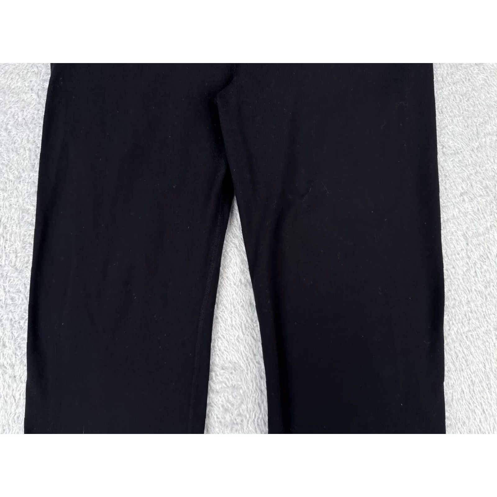 Lululemon Lululemon Pants Women 6 Black Wide-Leg Cropped 18" Inseam Yoga Casual Gym Luxtreme Pockets Zip Pocket Size 28" / US 6 / IT 42 - 3 Thumbnail