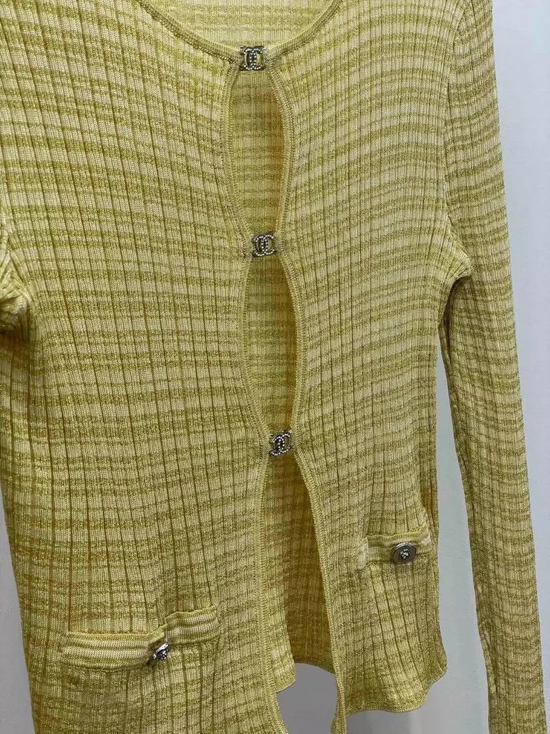 Chanel Chanel 22P yellow knitted cardigan jacket 2504-Nextarrow Size XS / US 0-2 / IT 36-38 - 3 Thumbnail